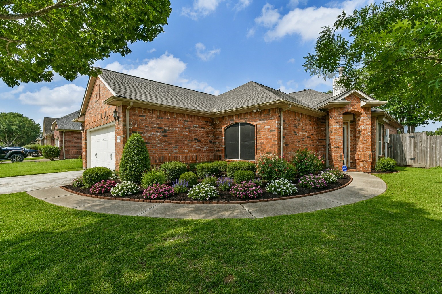 4055 Bentwood Drive Property Photo 1