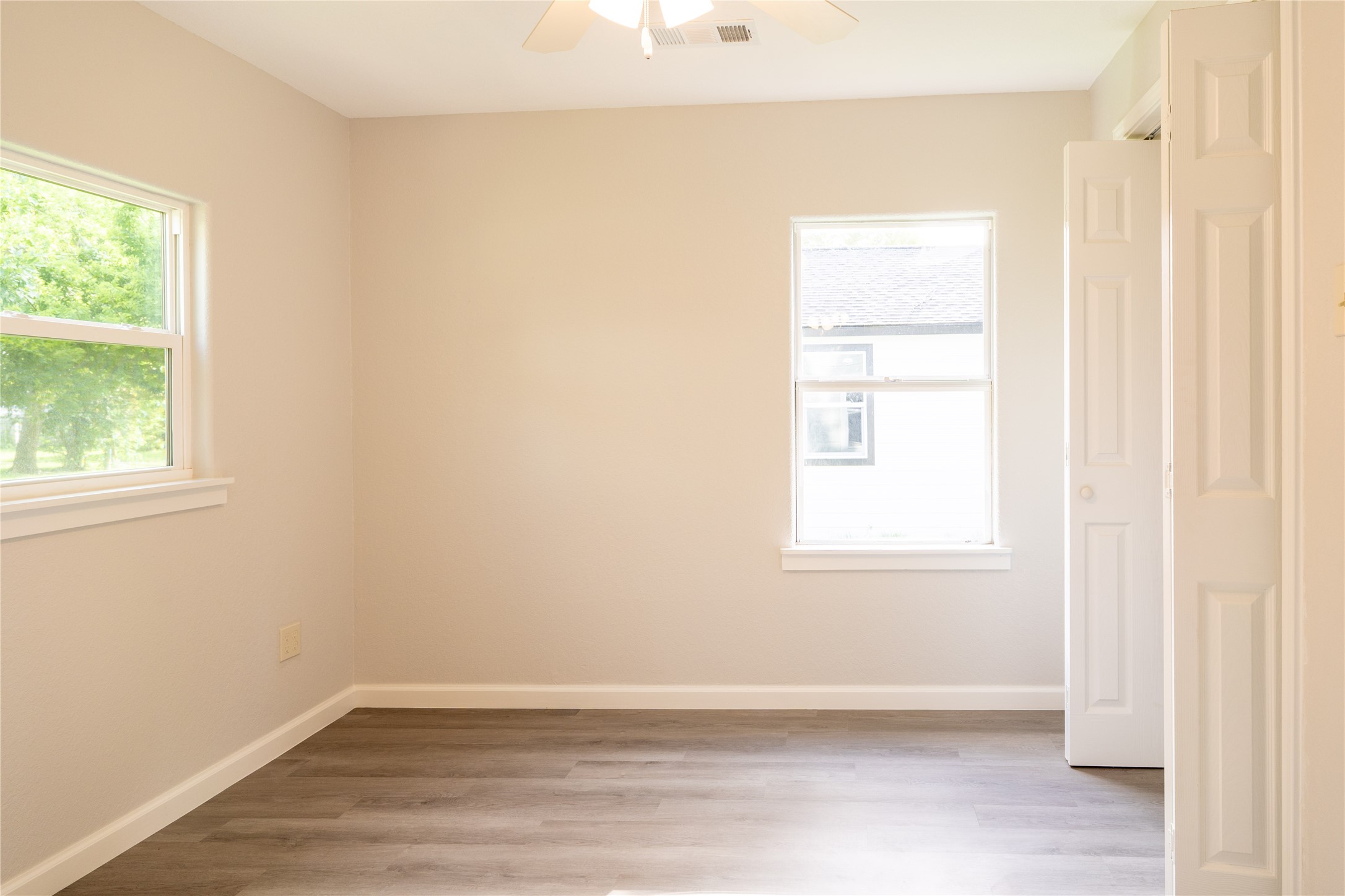 130 & 134 E Bernard Street Property Photo 9