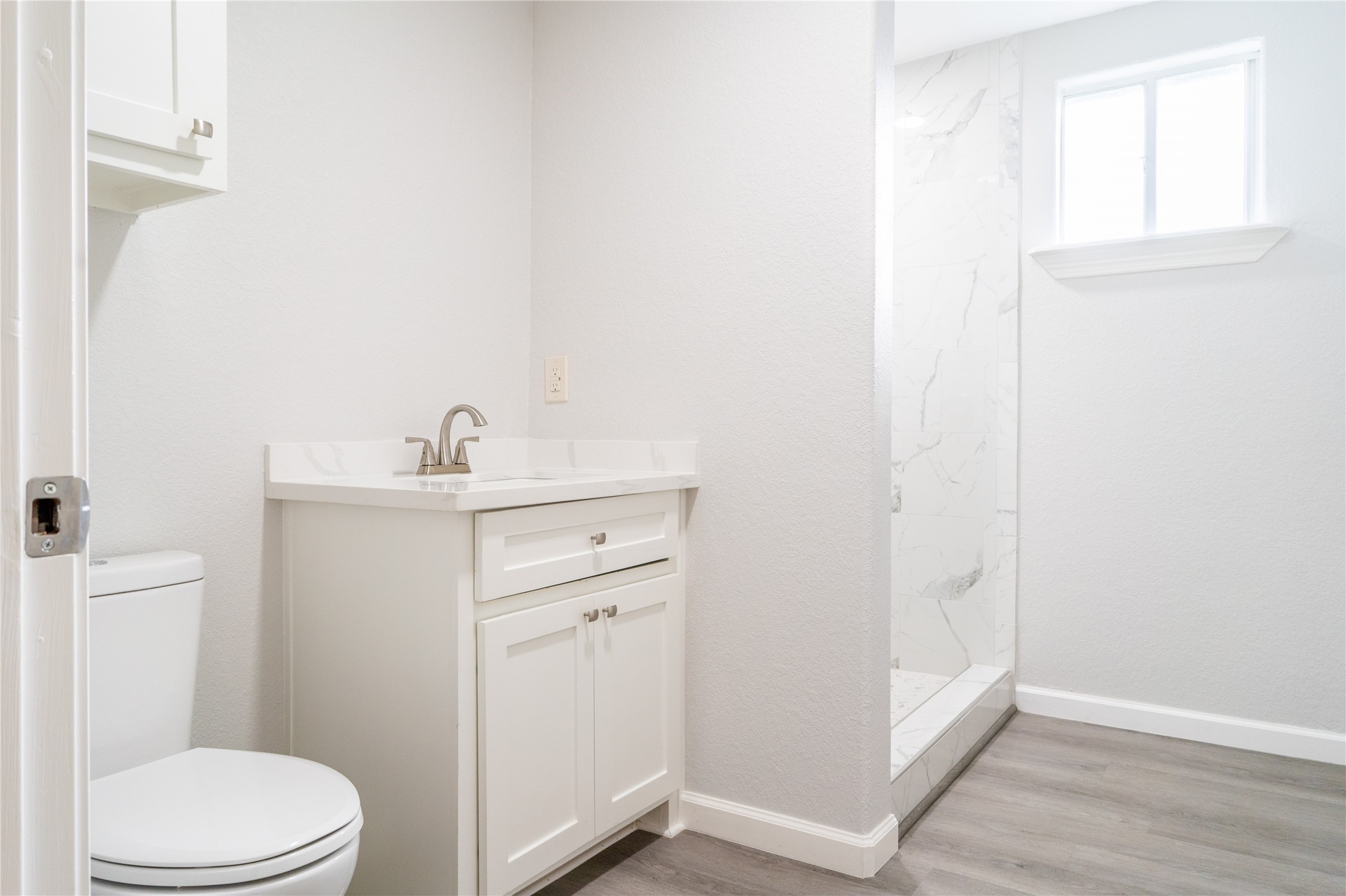 130 & 134 E Bernard Street Property Photo 15