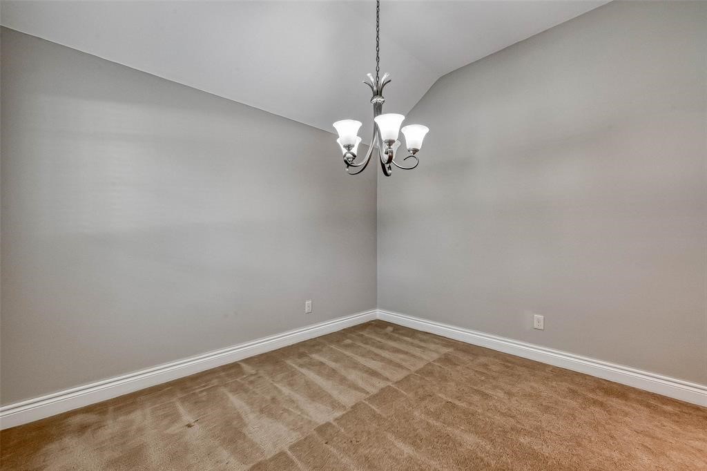 5523 Stoneridge Court Property Photo 9