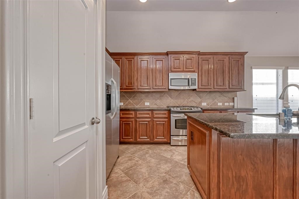 5523 Stoneridge Court Property Photo 14