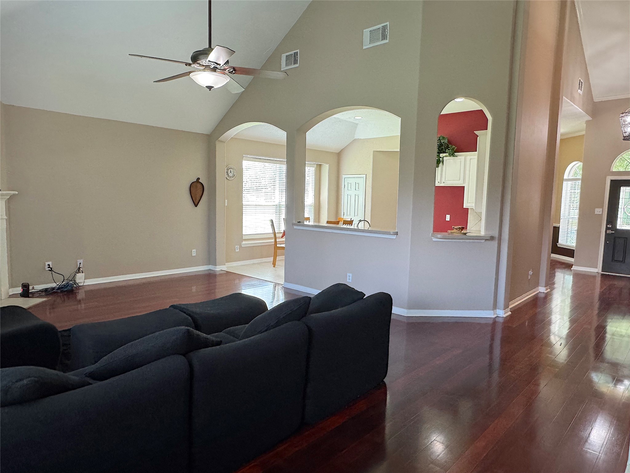 20422 Silver Oak Trail Property Photo 5