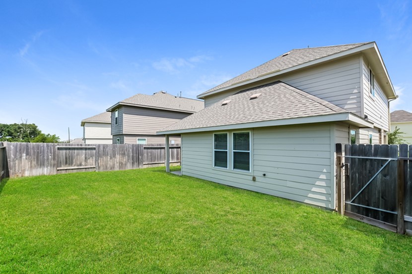 18711 Parma Creek Trail Property Photo 3