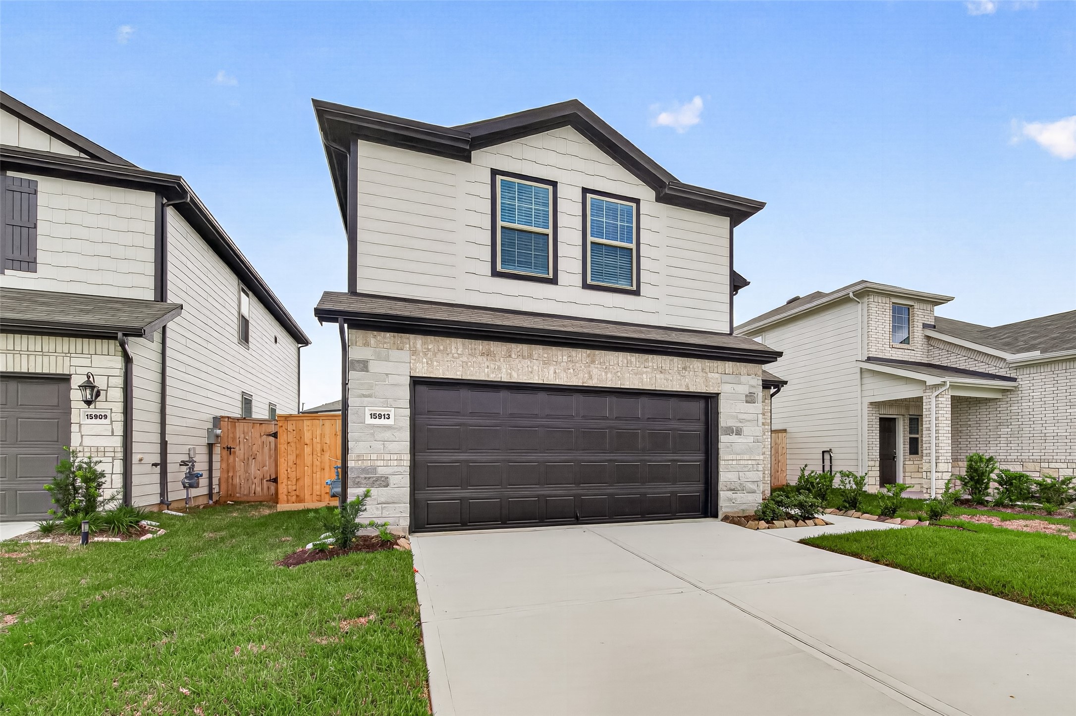 15913 Blass Valley Drive Property Photo 6