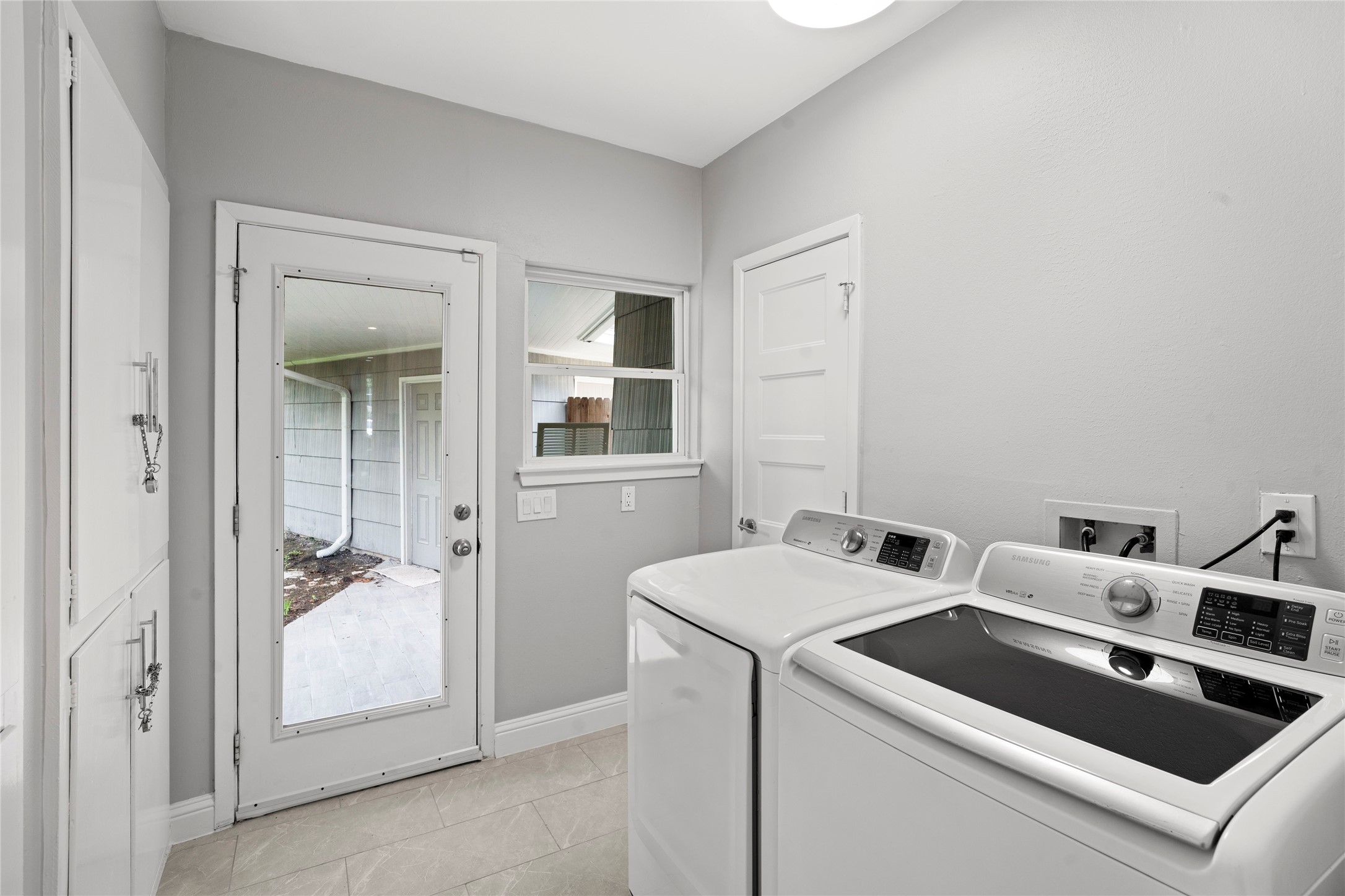 5027 Wigton Drive Property Photo 14
