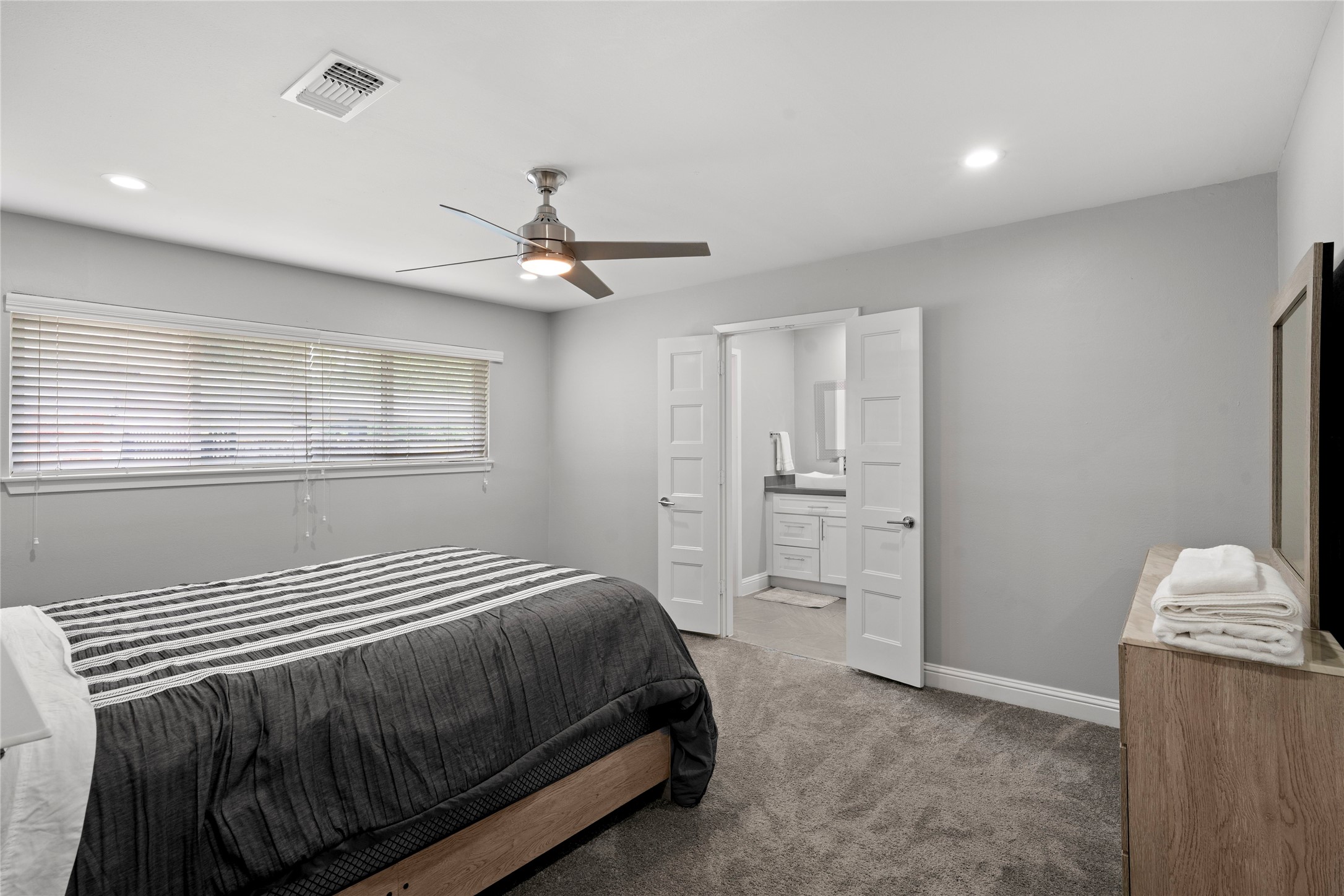 5027 Wigton Drive Property Photo 20