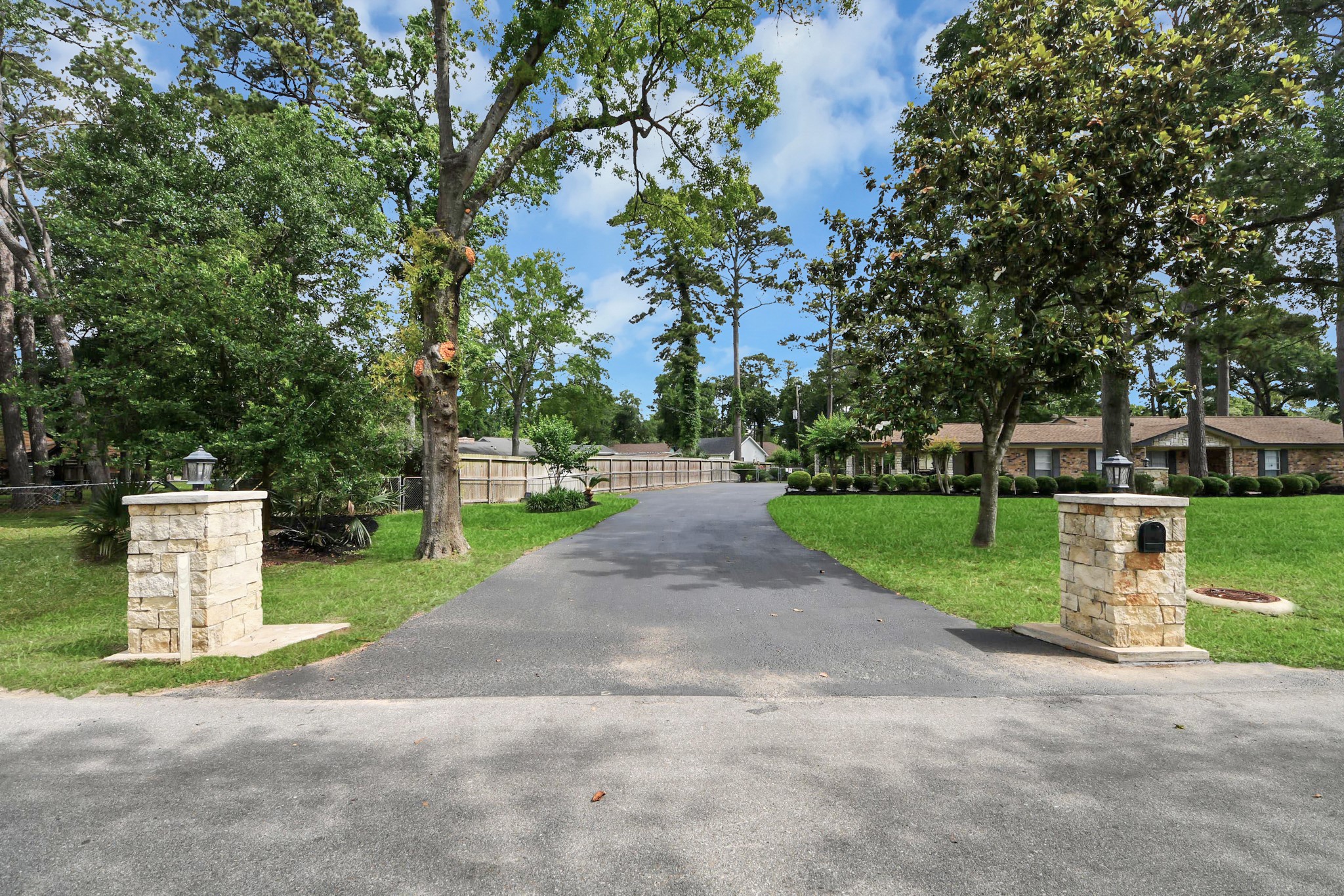 12210 Lieder Drive Property Photo 2