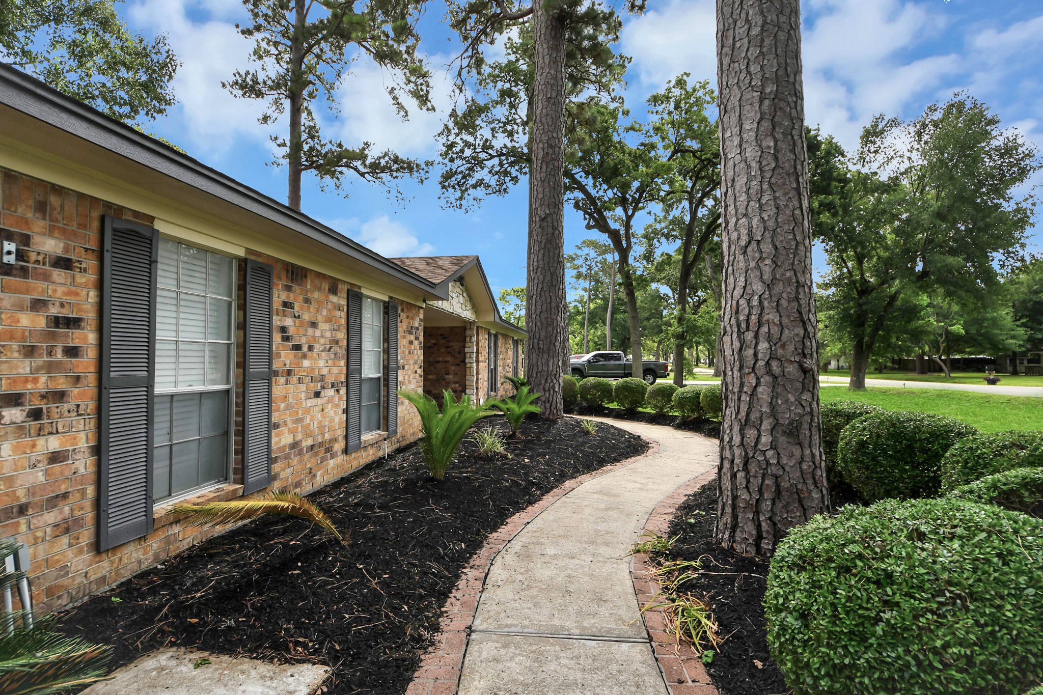 12210 Lieder Drive Property Photo 7