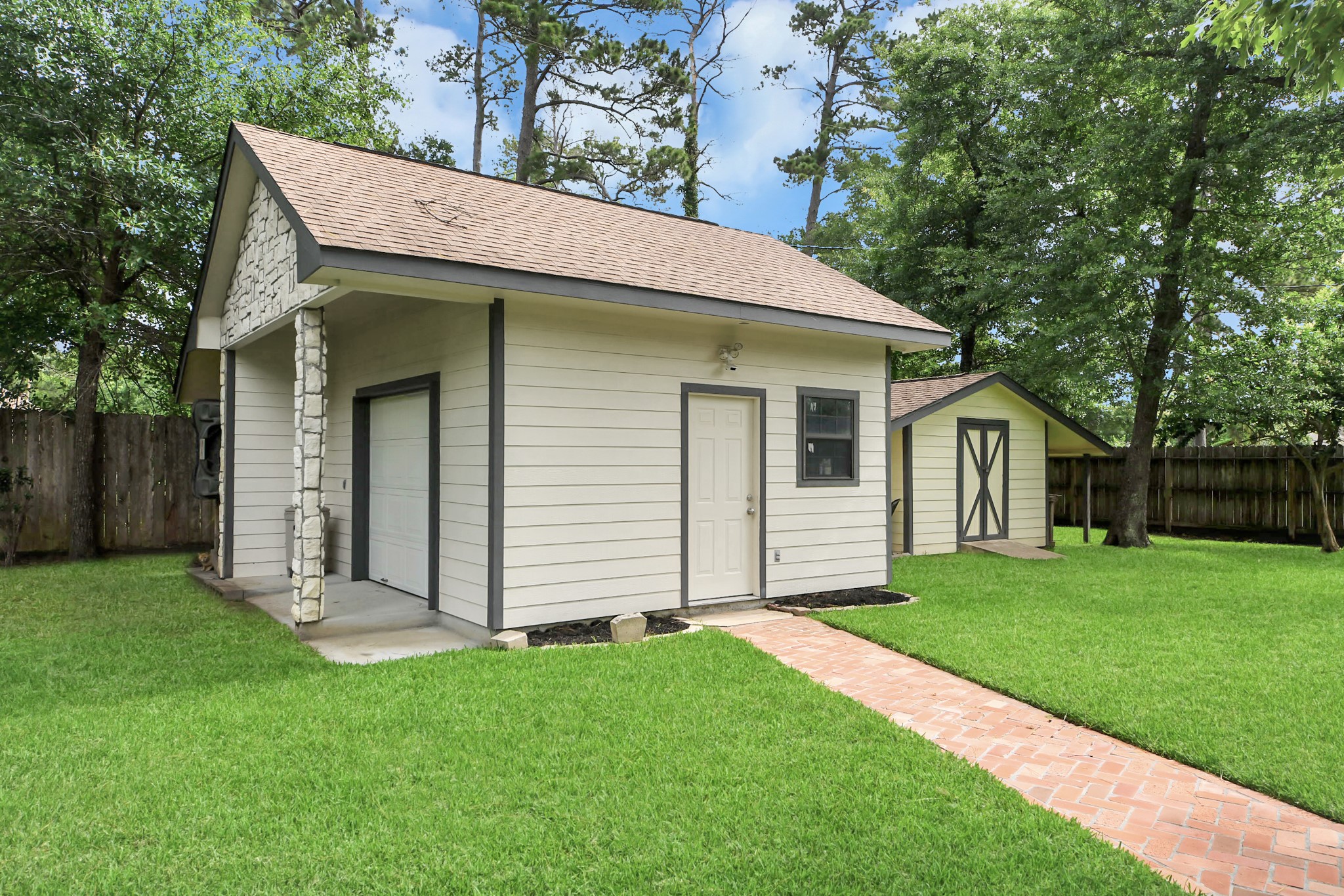 12210 Lieder Drive Property Photo 11