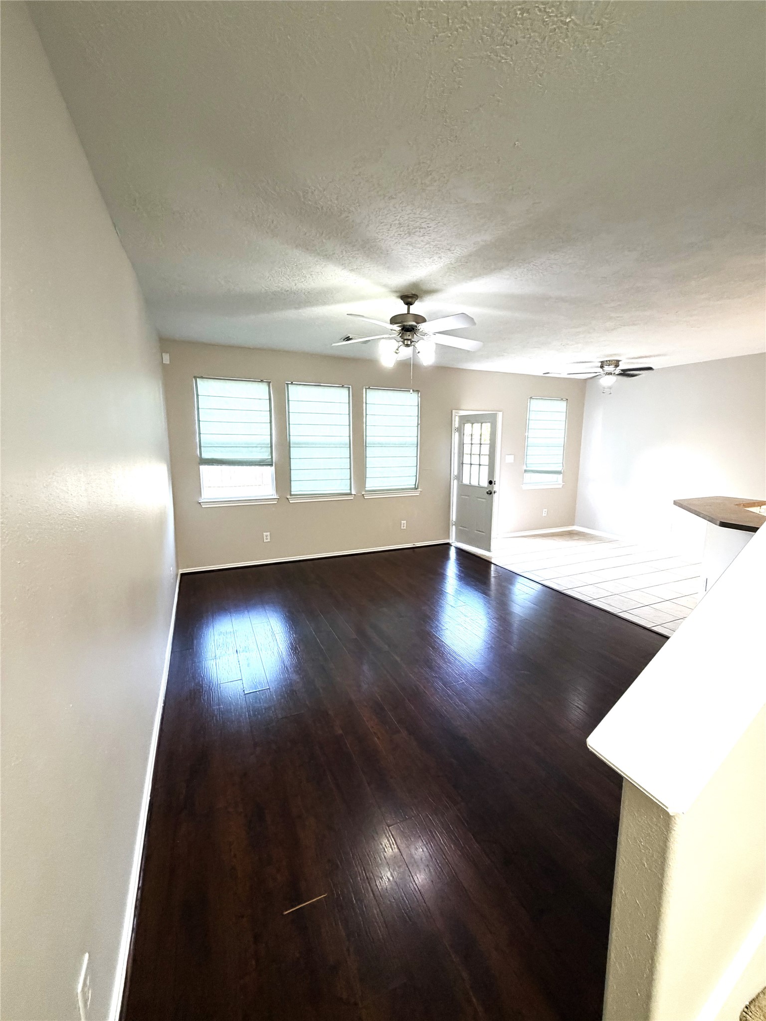 17138 Oakwood Chase Drive Property Photo 3