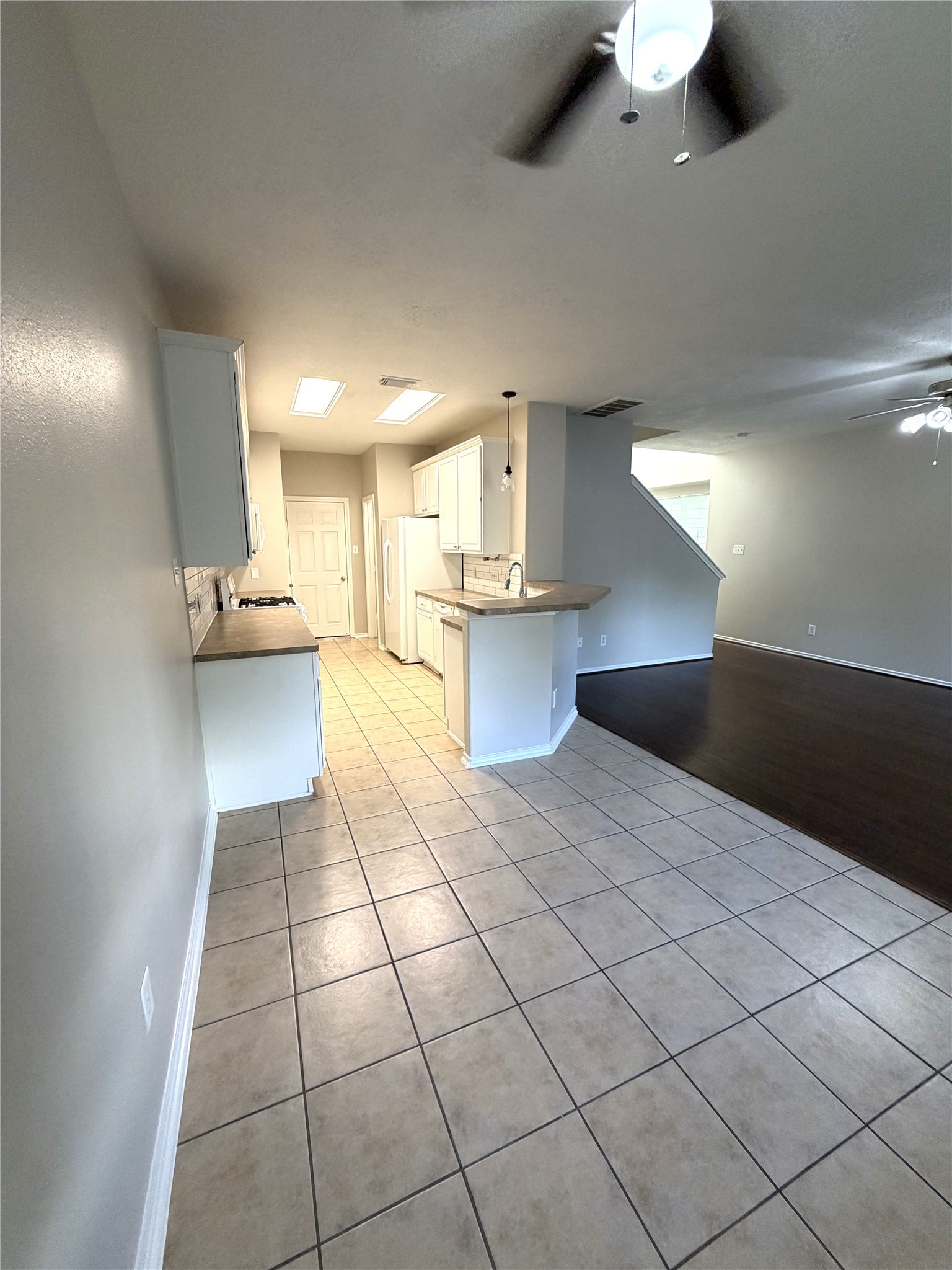17138 Oakwood Chase Drive Property Photo 7