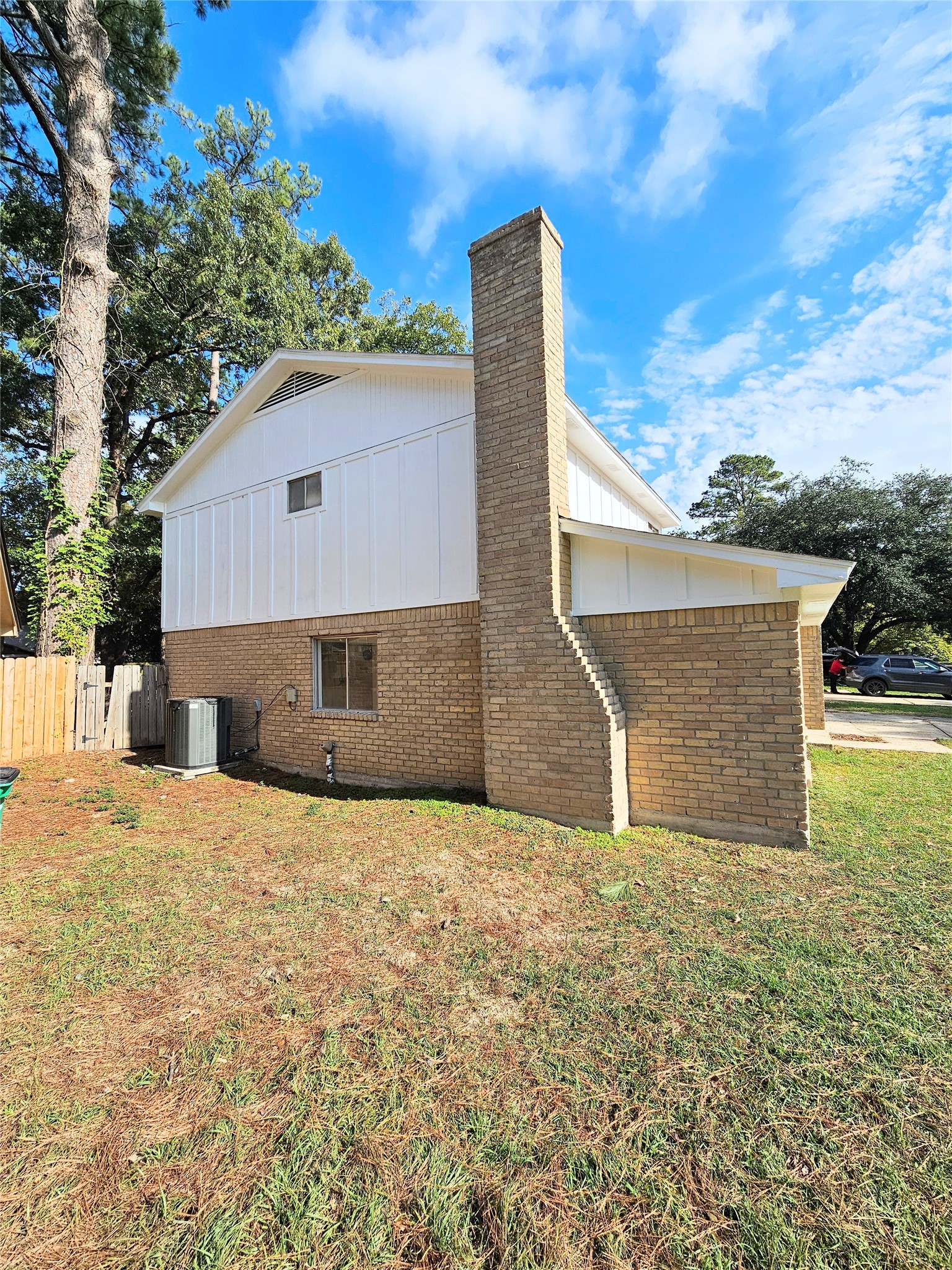 24022 Spring Briar Lane Property Photo 3