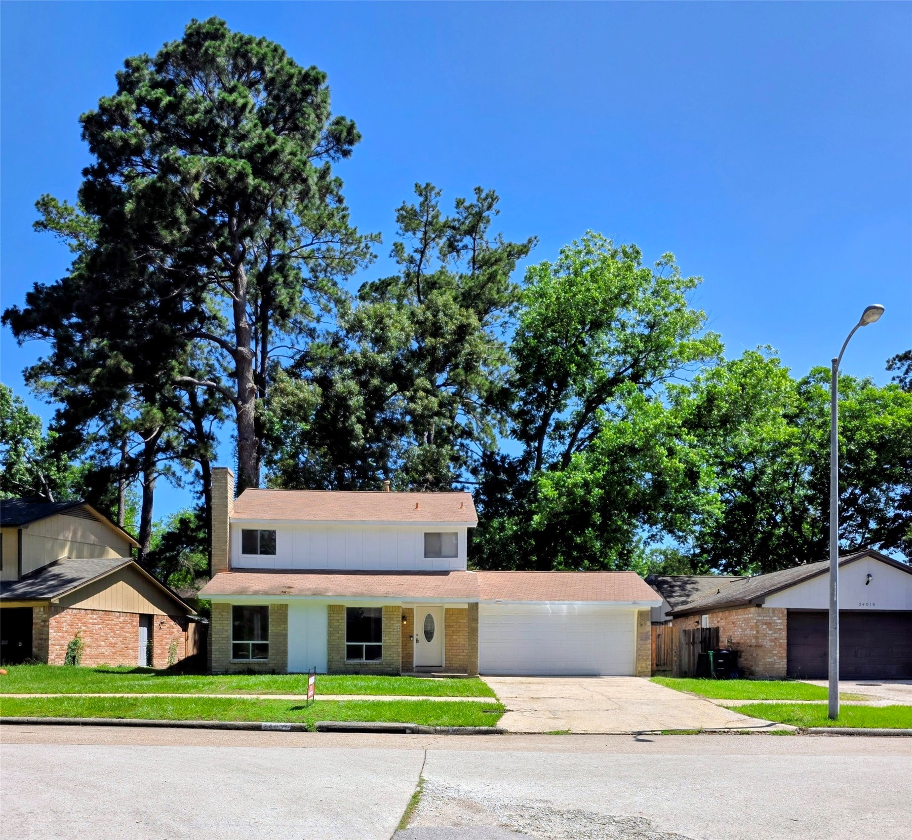 24022 Spring Briar Lane Property Photo 4