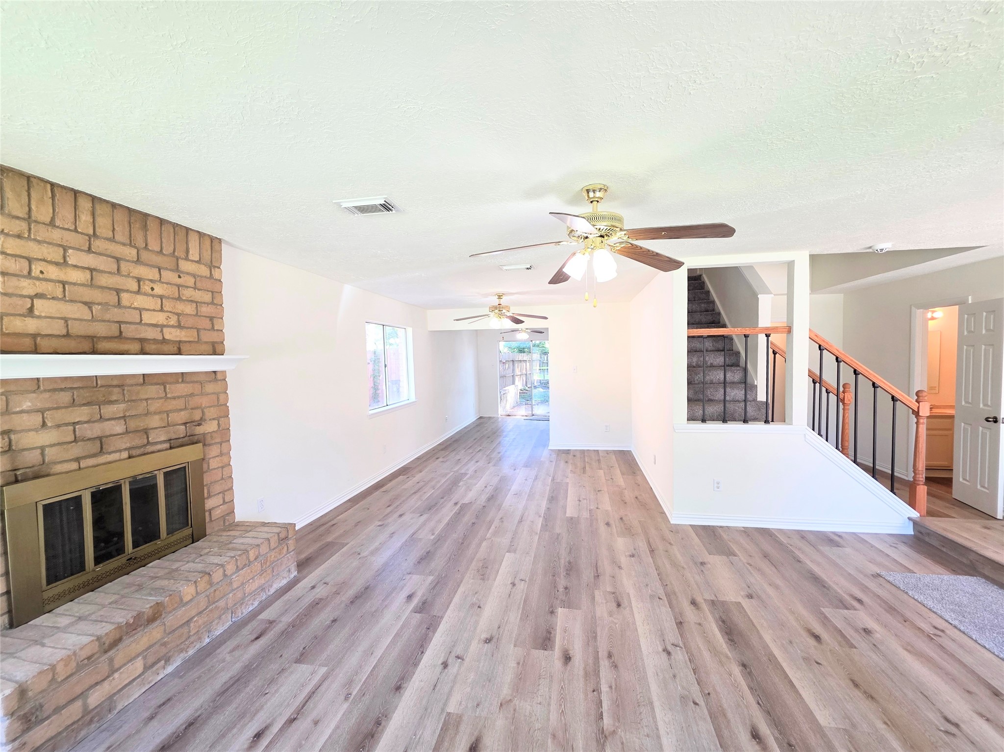 24022 Spring Briar Lane Property Photo 6