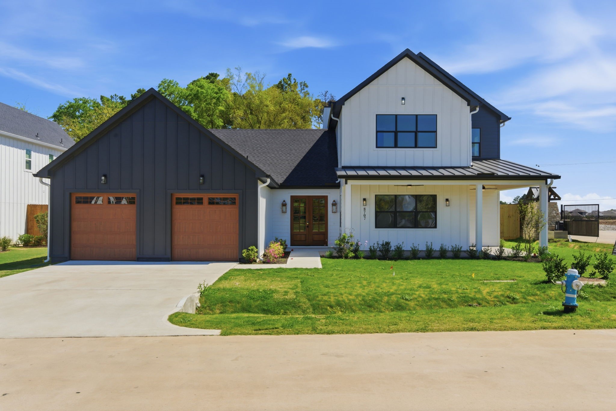8714 Scrub Oak View Drive Property Photo 1