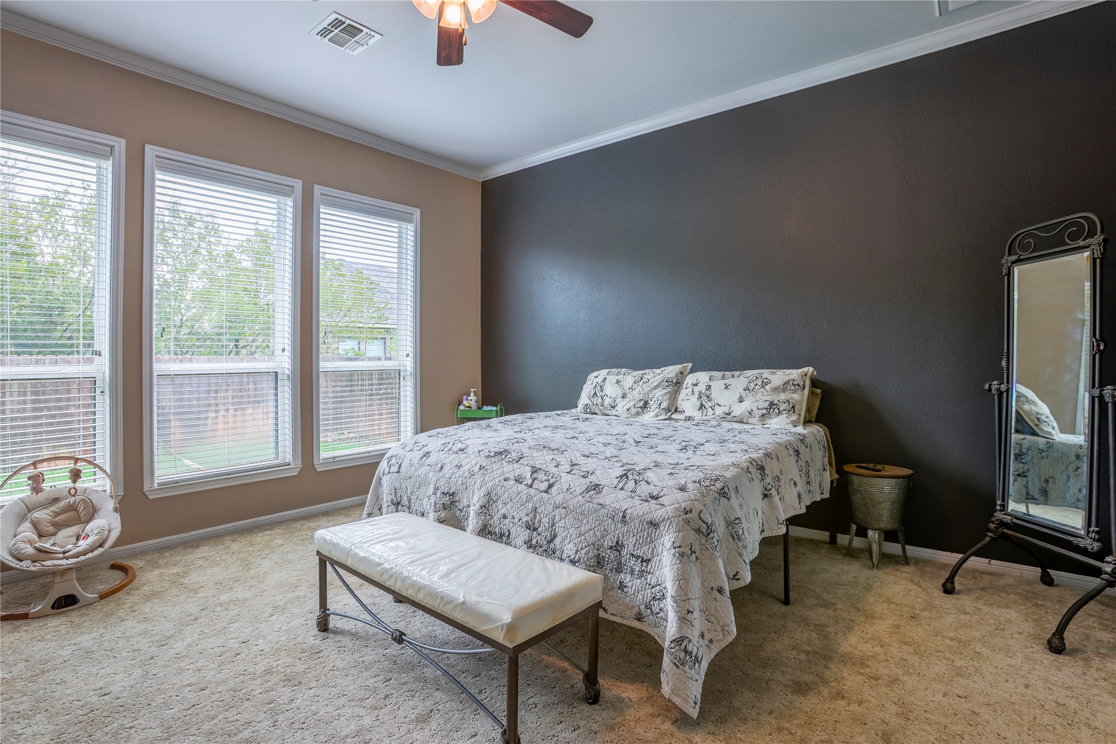 2505 Hailes Lane Property Photo 8