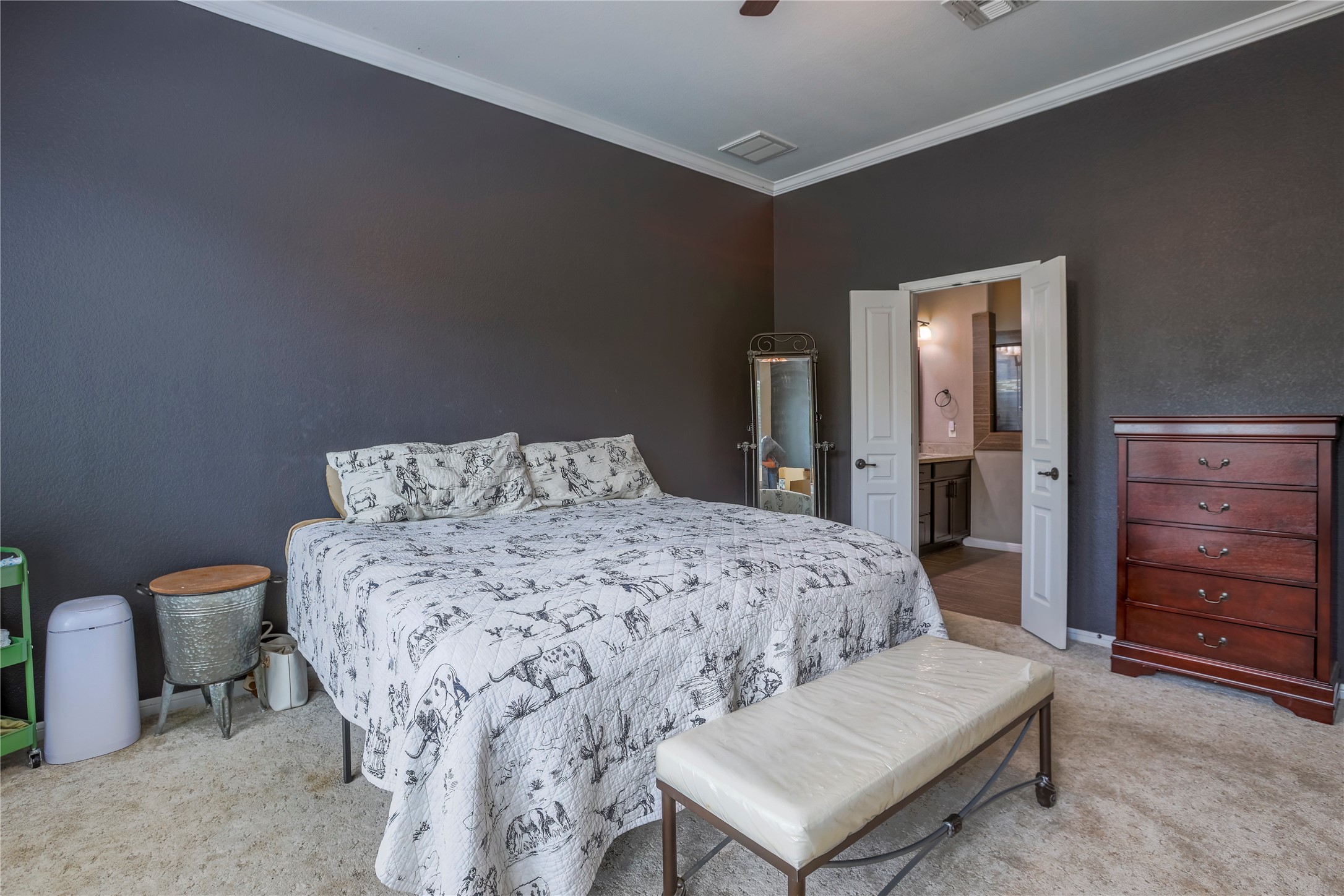 2505 Hailes Lane Property Photo 15