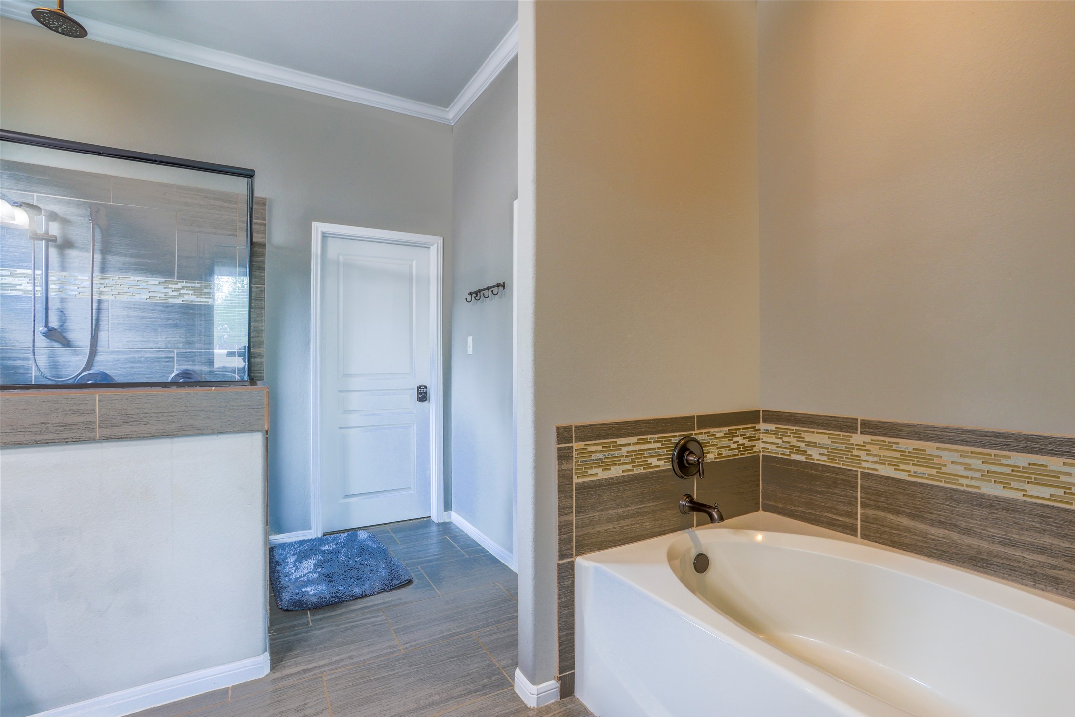 2505 Hailes Lane Property Photo 18