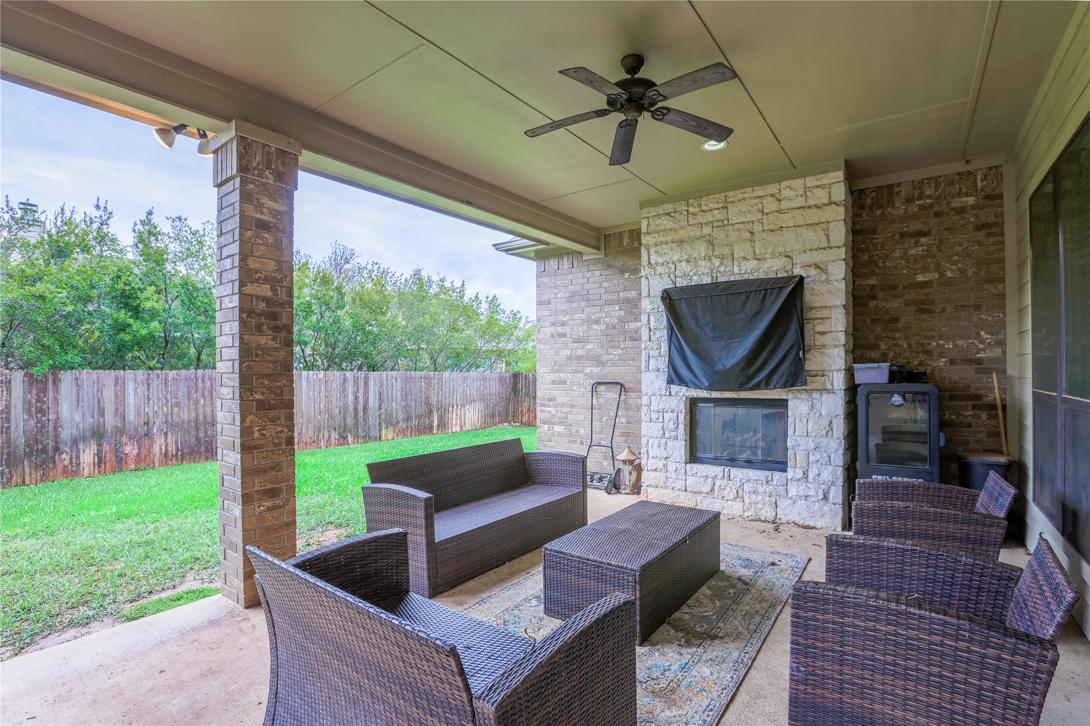 2505 Hailes Lane Property Photo 24