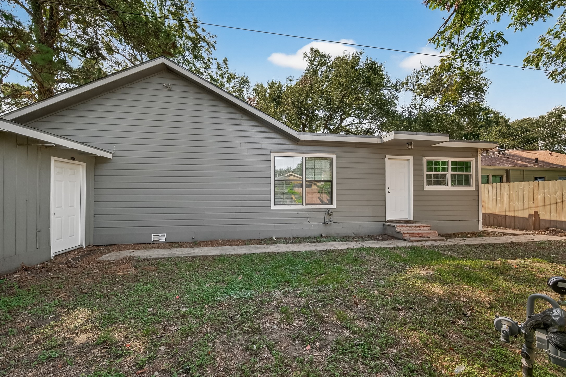 714 E Humble Street Property Photo 29