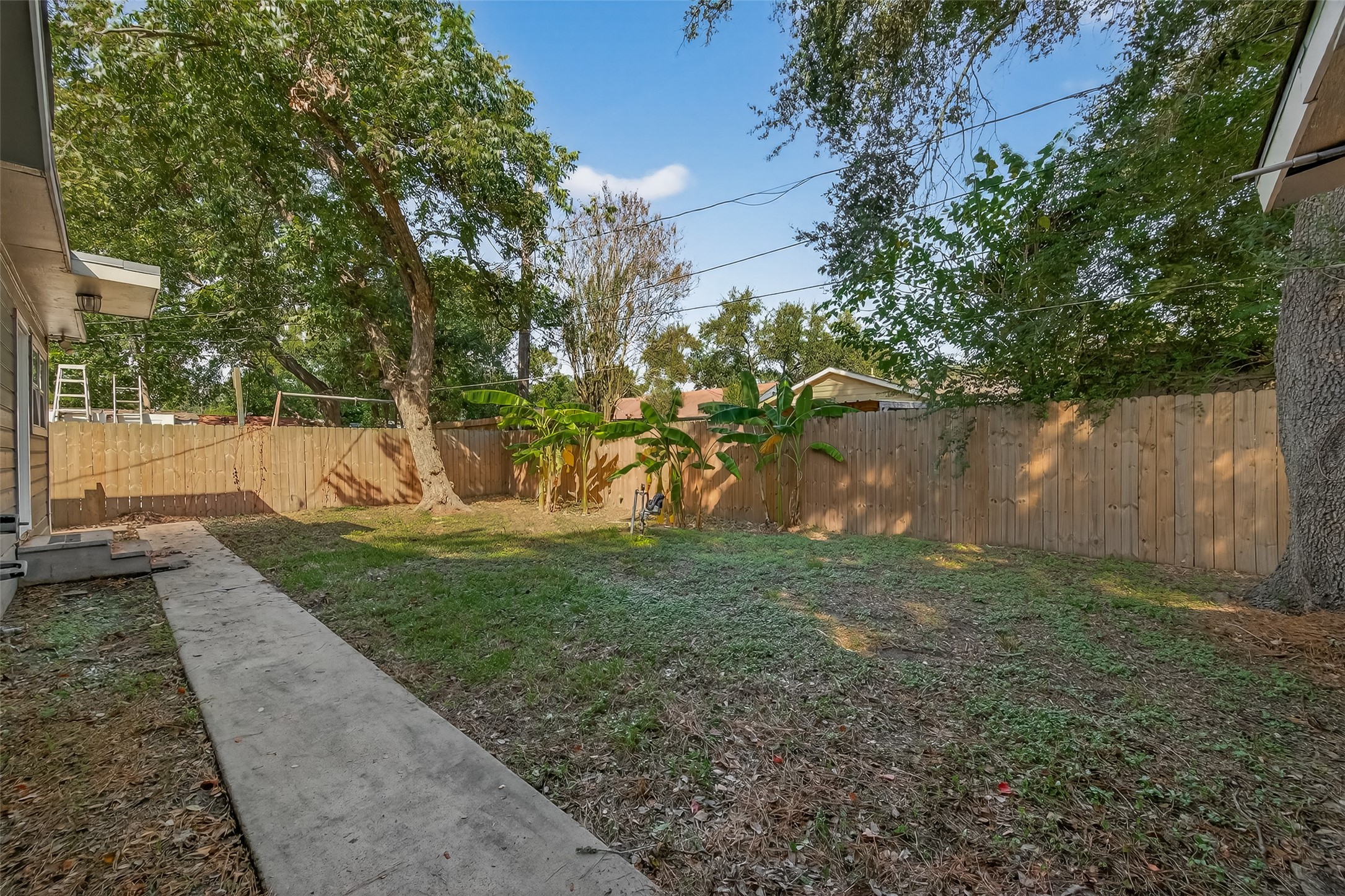 714 E Humble Street Property Photo 31