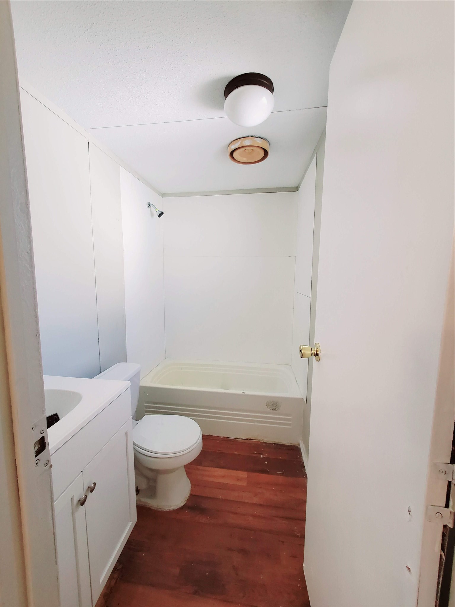401 S Woodson Street 5 Property Photo 8