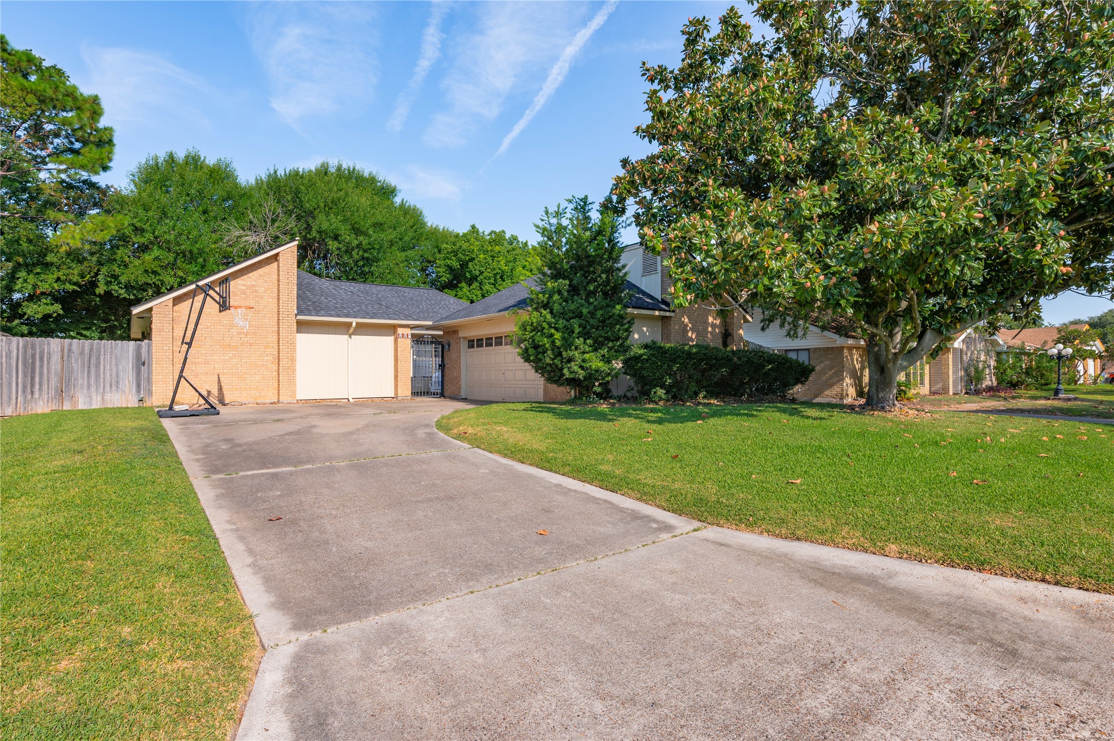 2701 20th Street N Property Photo 2