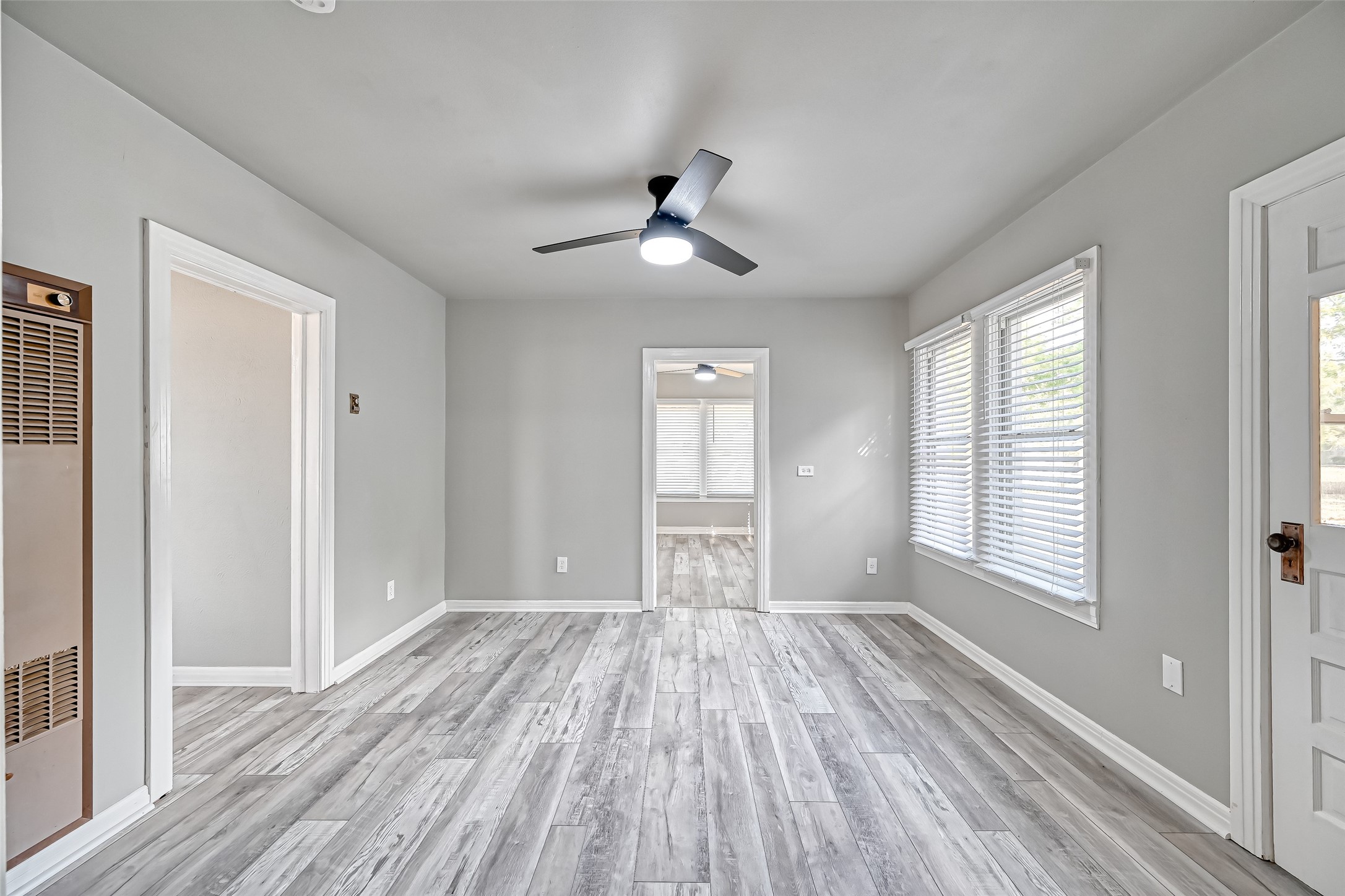 9314 Church Street Property Photo 6