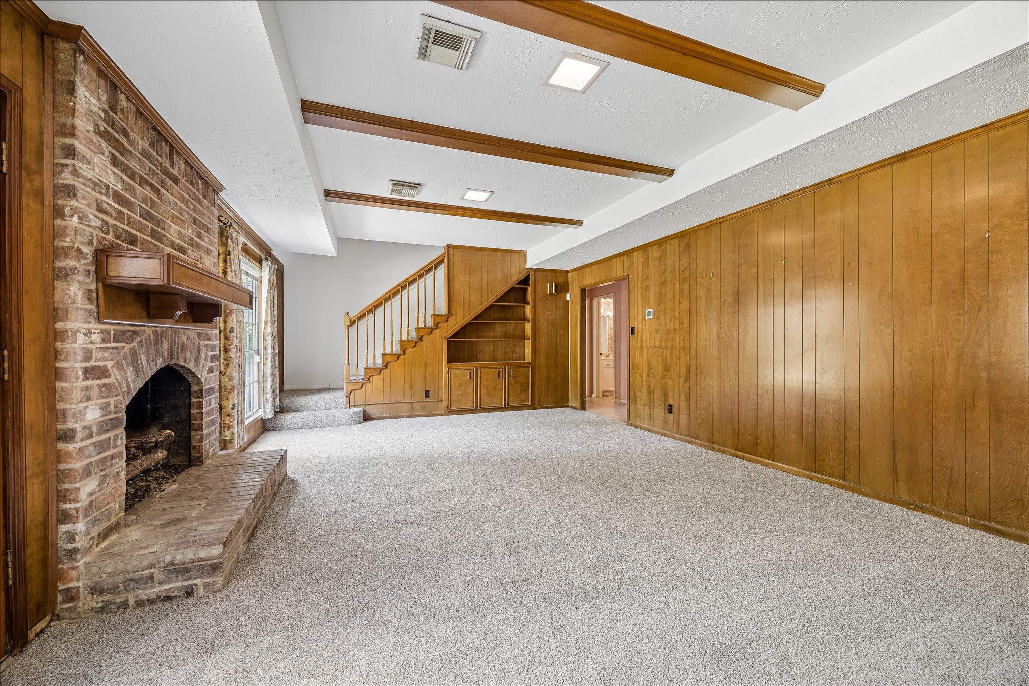 3523 Village Oaks Drive Property Photo 6