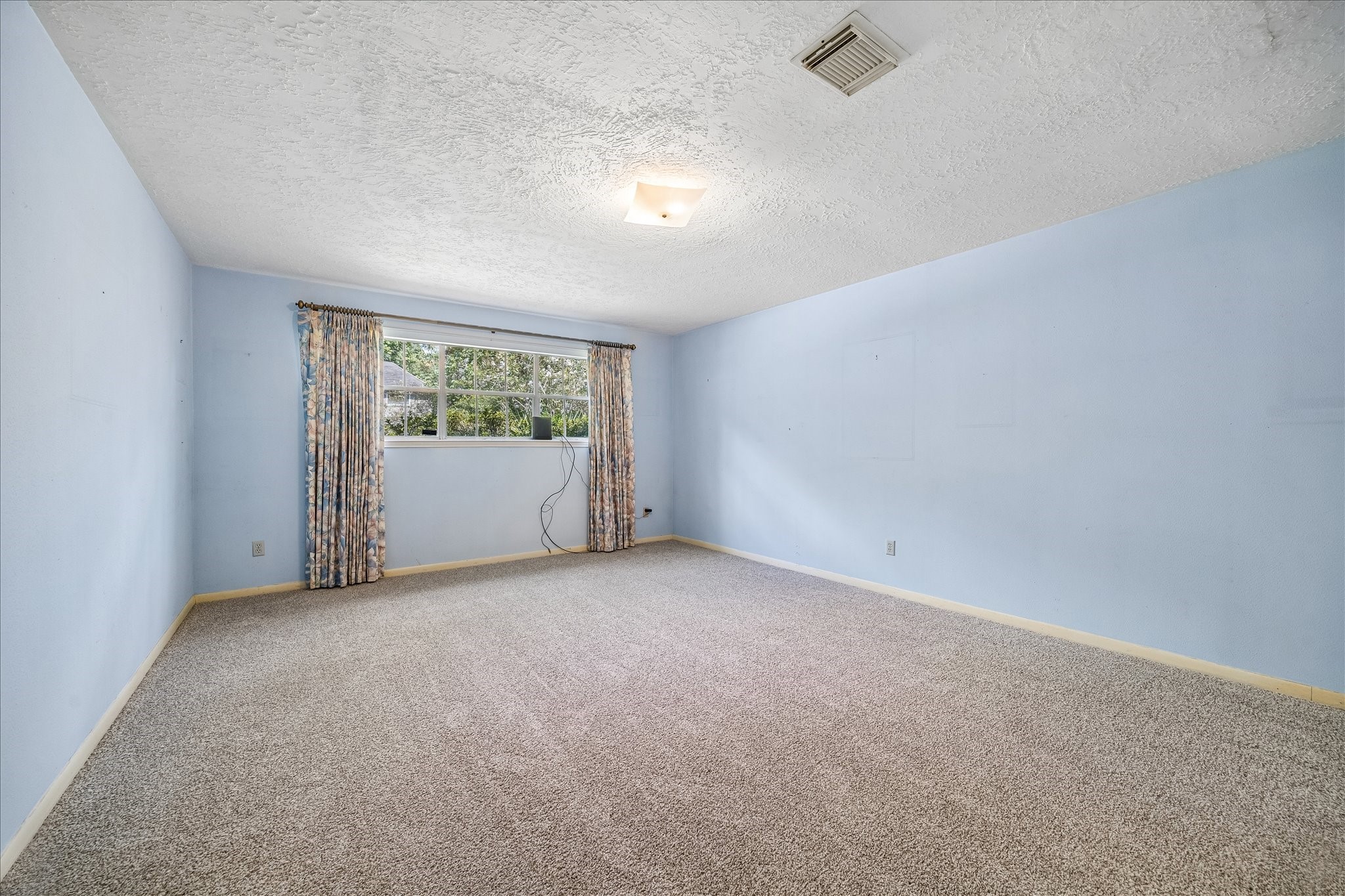 3523 Village Oaks Drive Property Photo 10