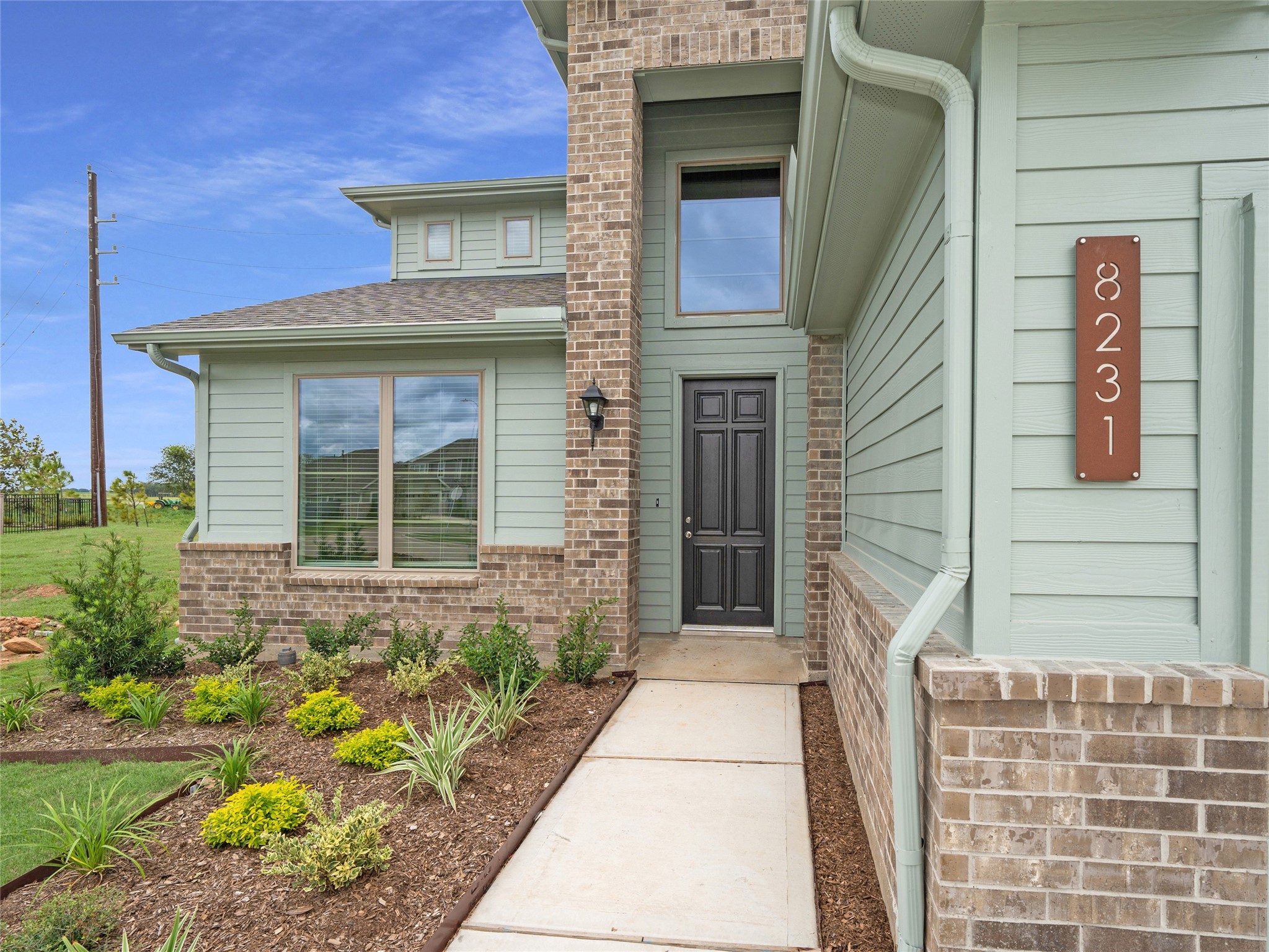 8231 Red Shinner Way Property Photo 3