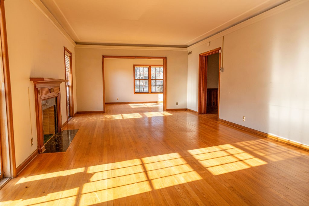 208 West Putnum Avenue Property Photo 11