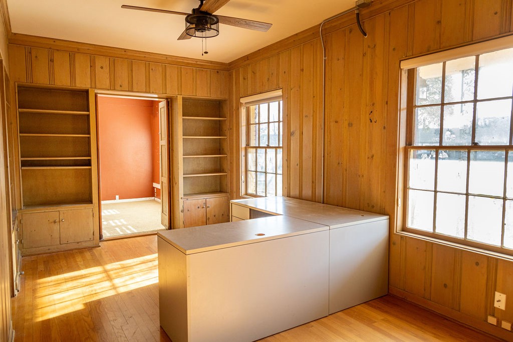 208 West Putnum Avenue Property Photo 22