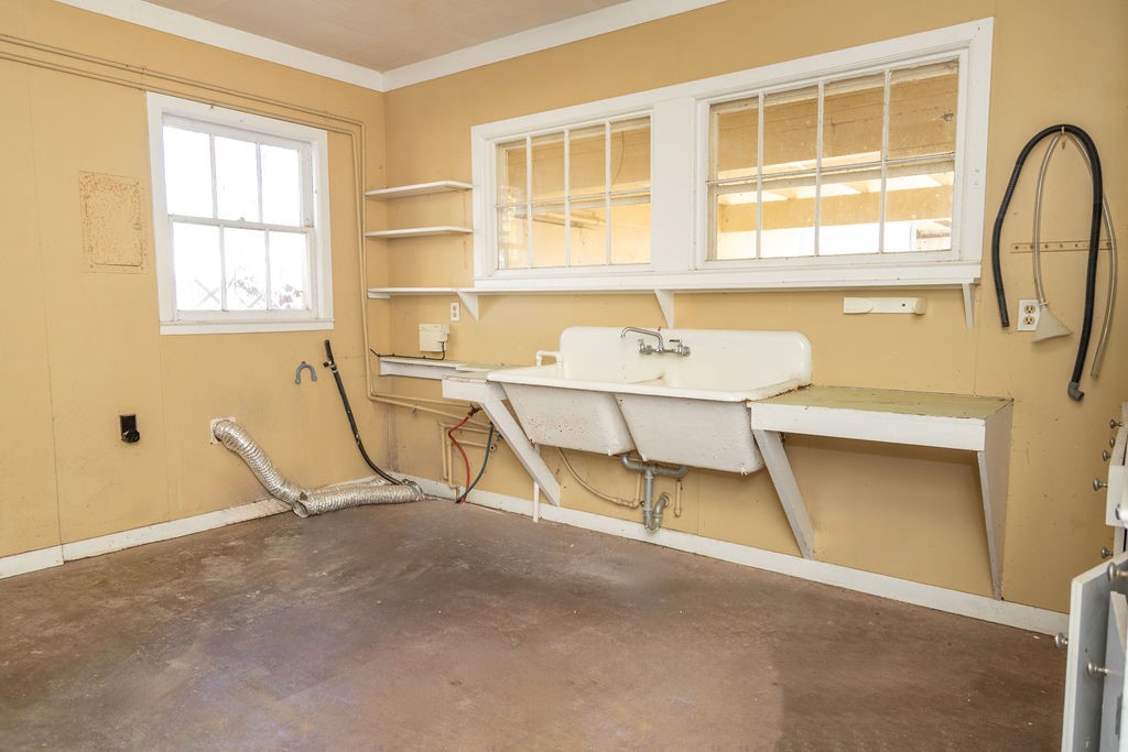 208 West Putnum Avenue Property Photo 23