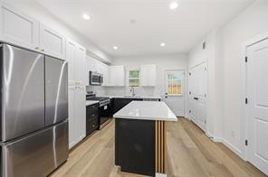 8412 Darien St Unit B Property Photo 8