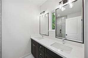 8412 Darien St Unit B Property Photo 12