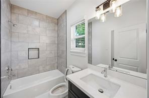 8412 Darien St Unit B Property Photo 16