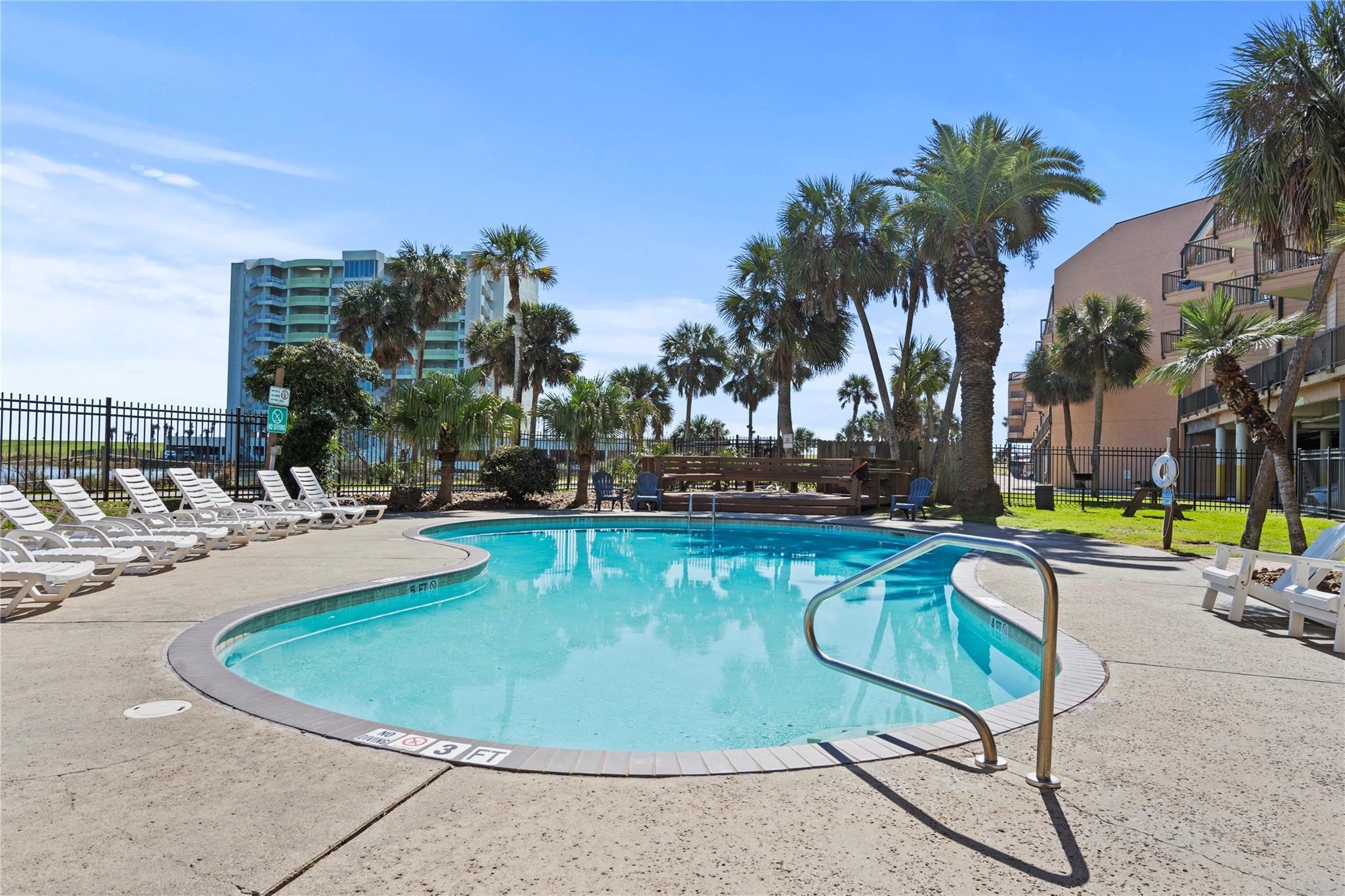 9520 Seawall Boulevard 315 Property Photo 18