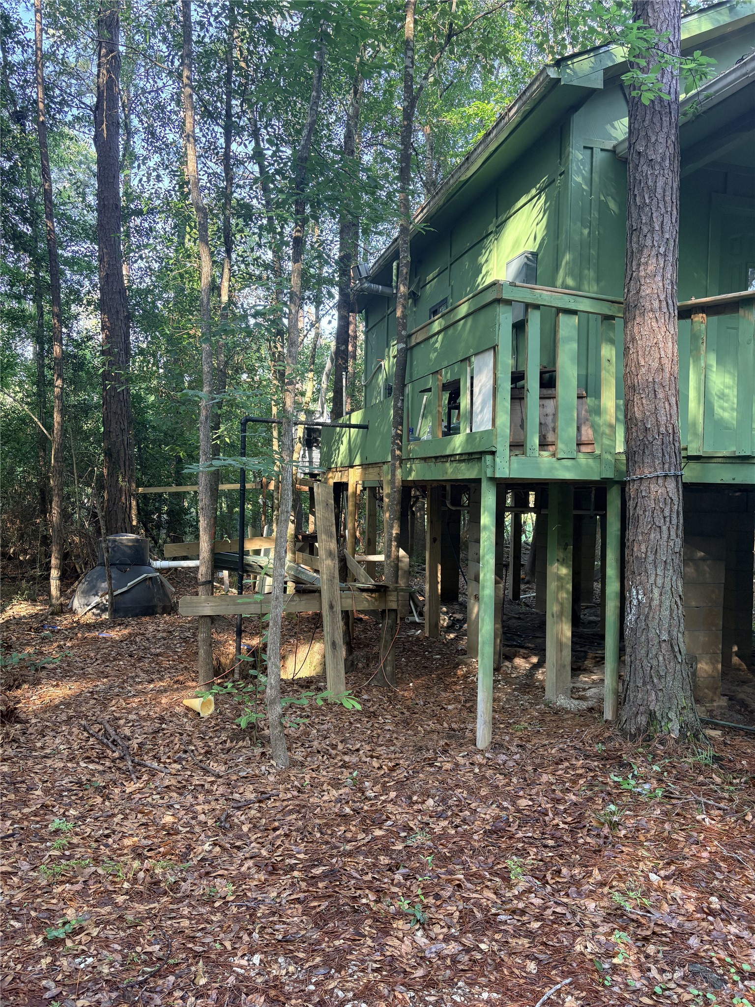 9470 Village Creek Road Property Photo 2