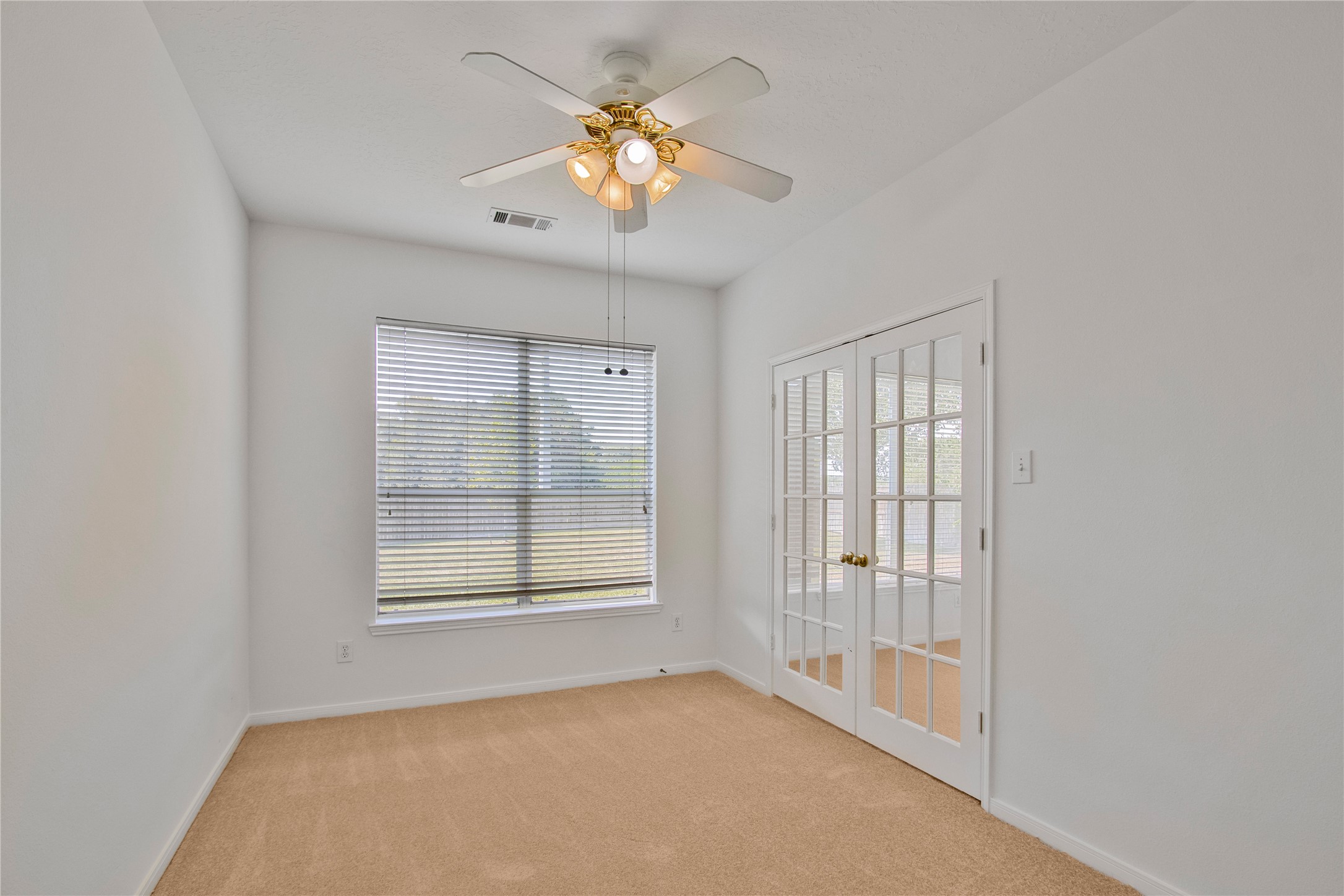2913 Palmer Drive Property Photo 13