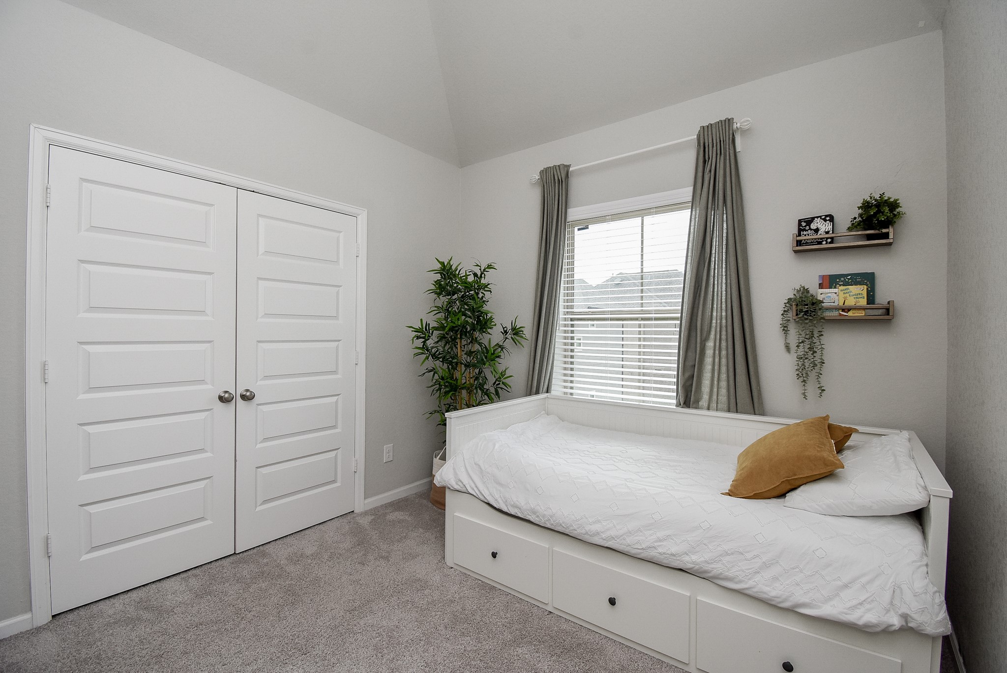 10606 Centre Shadows Drive Property Photo 33