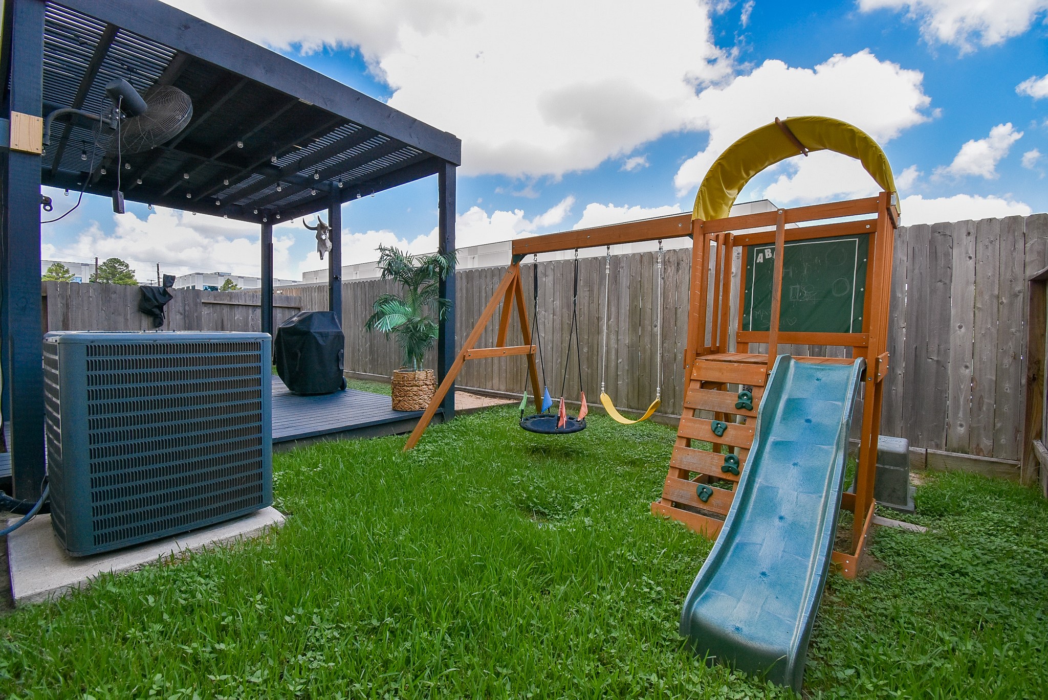 10606 Centre Shadows Drive Property Photo 35