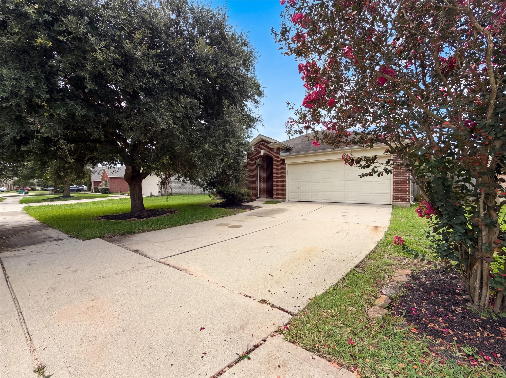 6843 Tammany Manor Lane Property Photo 1