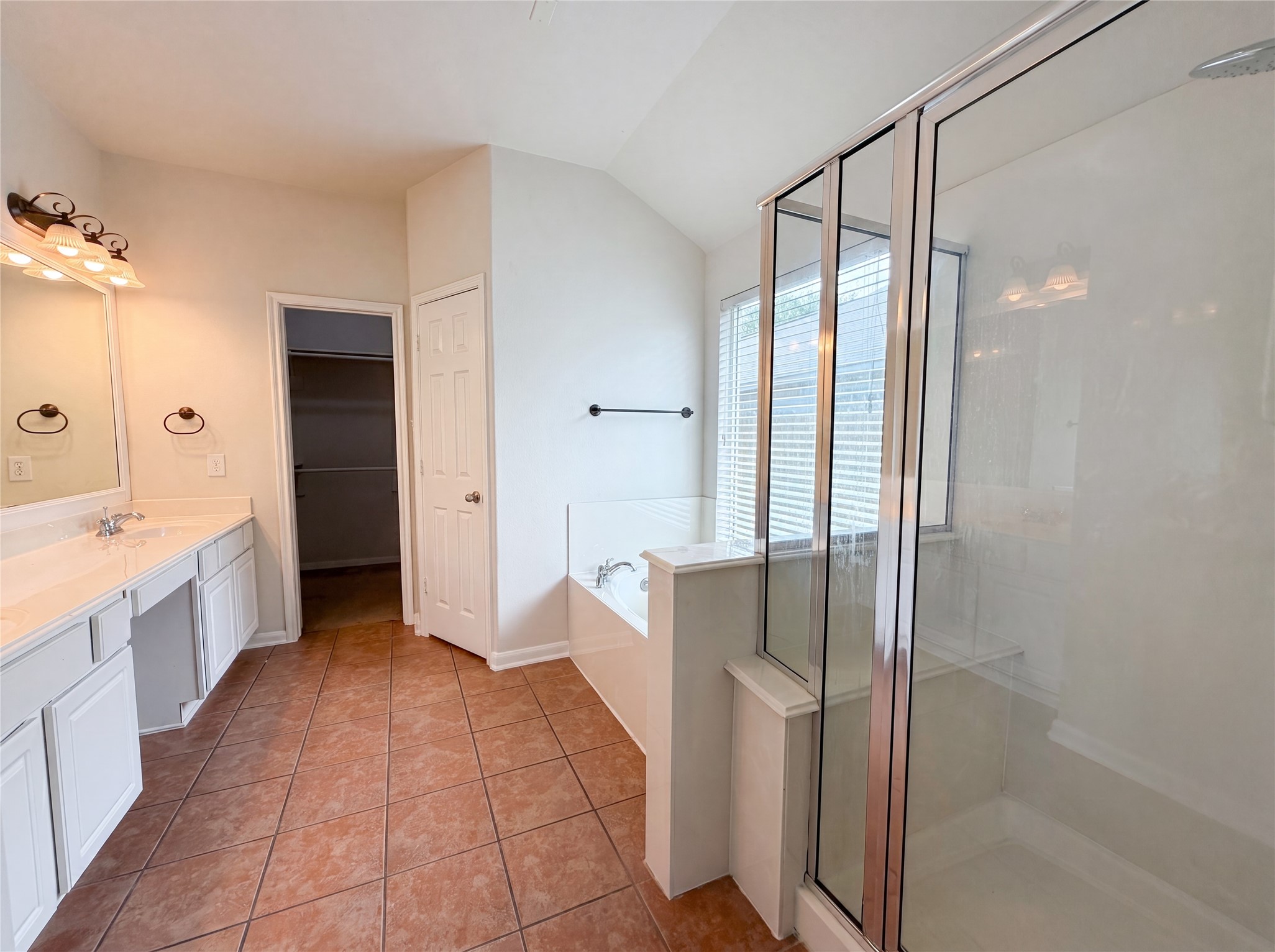 6843 Tammany Manor Lane Property Photo 16