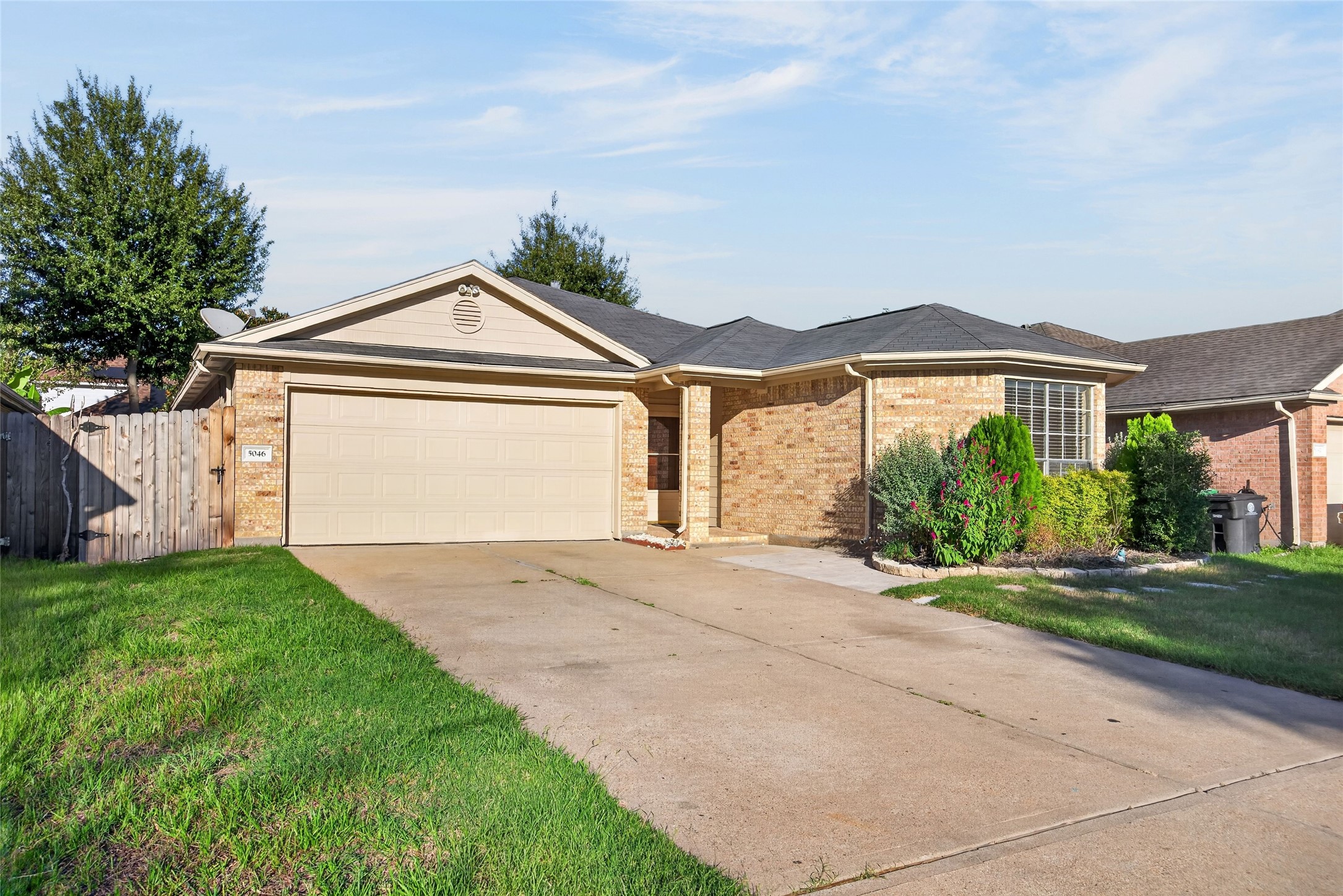 5046 Shadowdale Drive Property Photo 1
