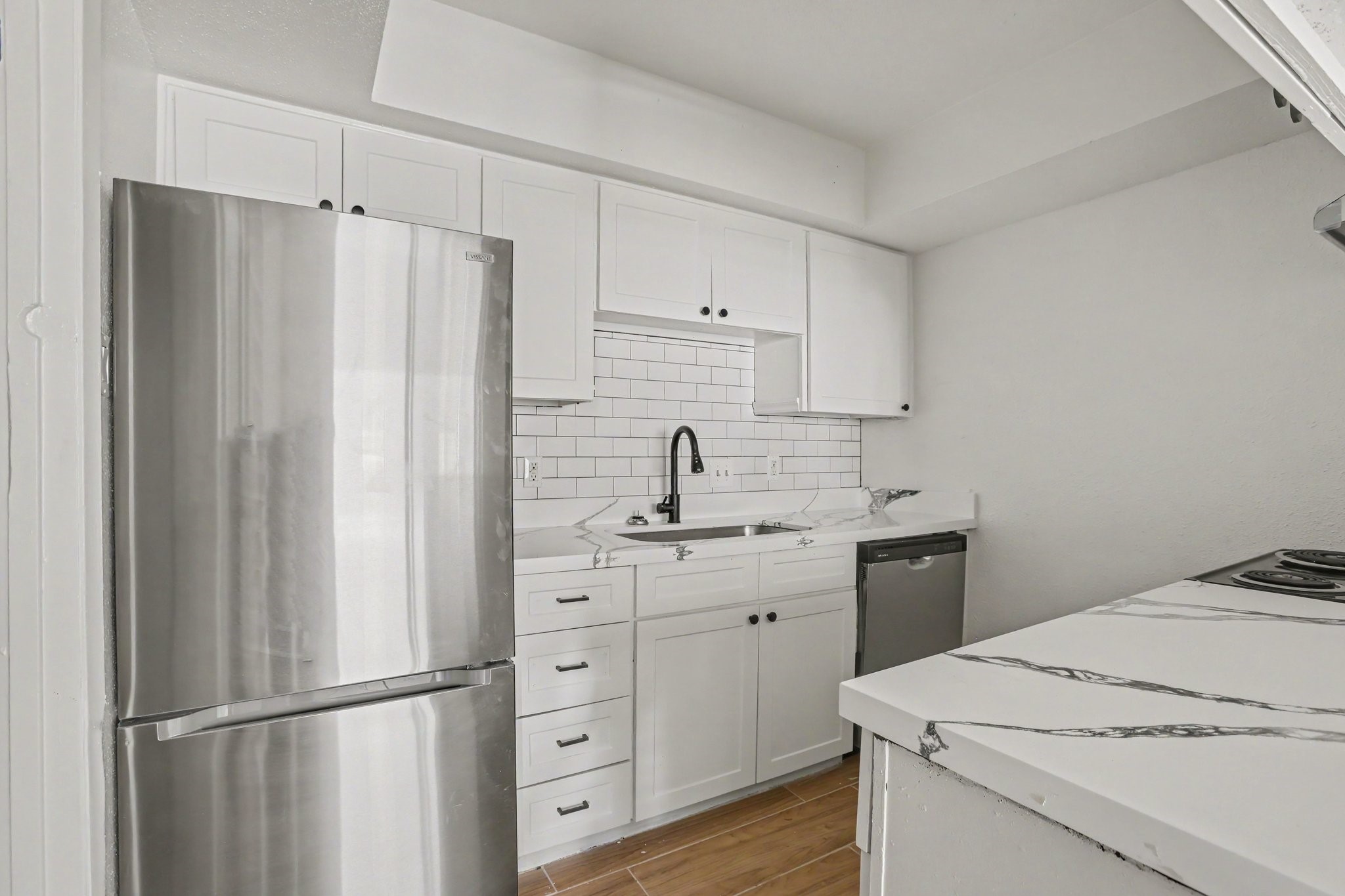 2119 Barr Street C Property Photo 5