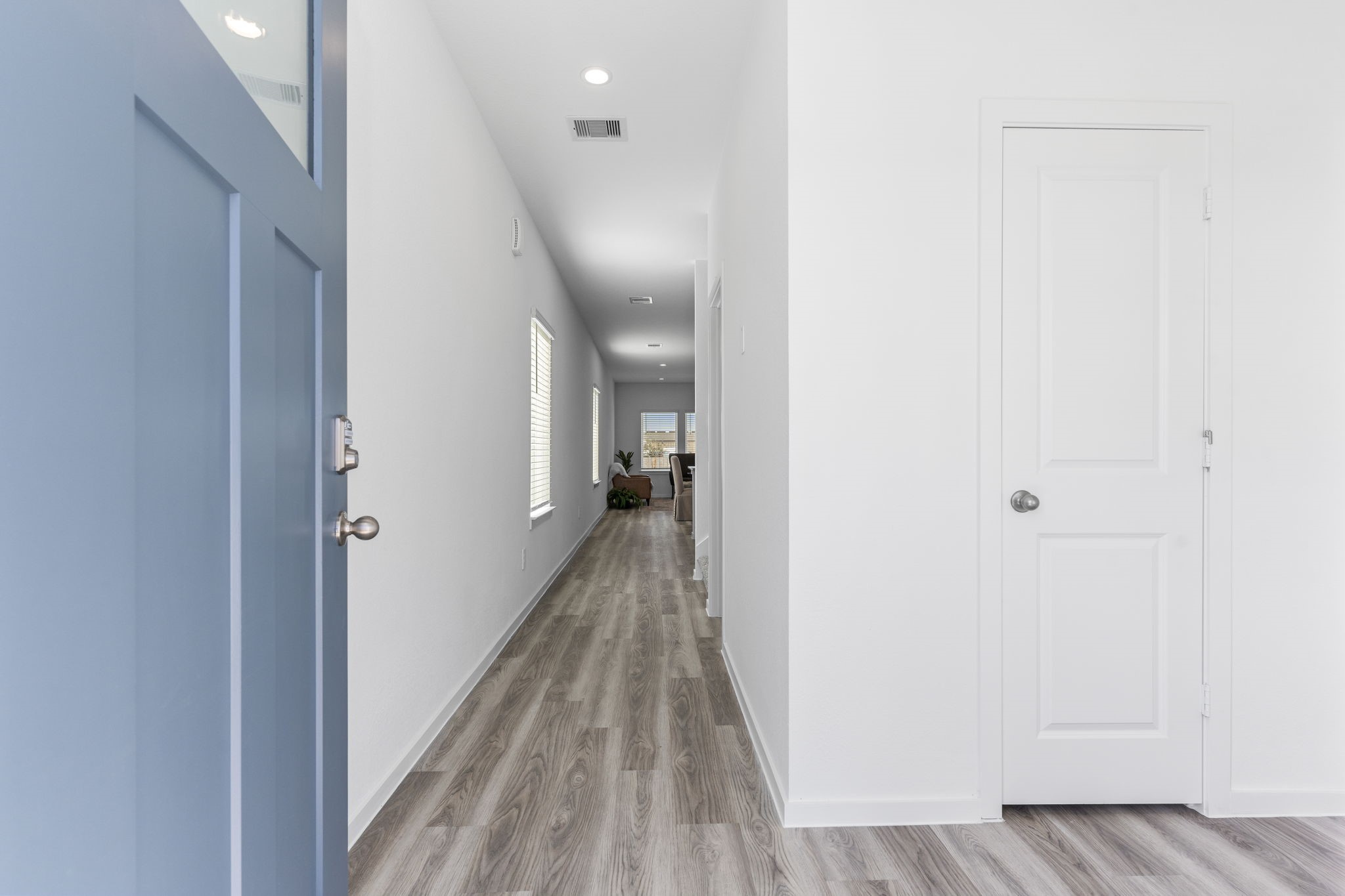 6838 Spur Creek Drive Property Photo 4