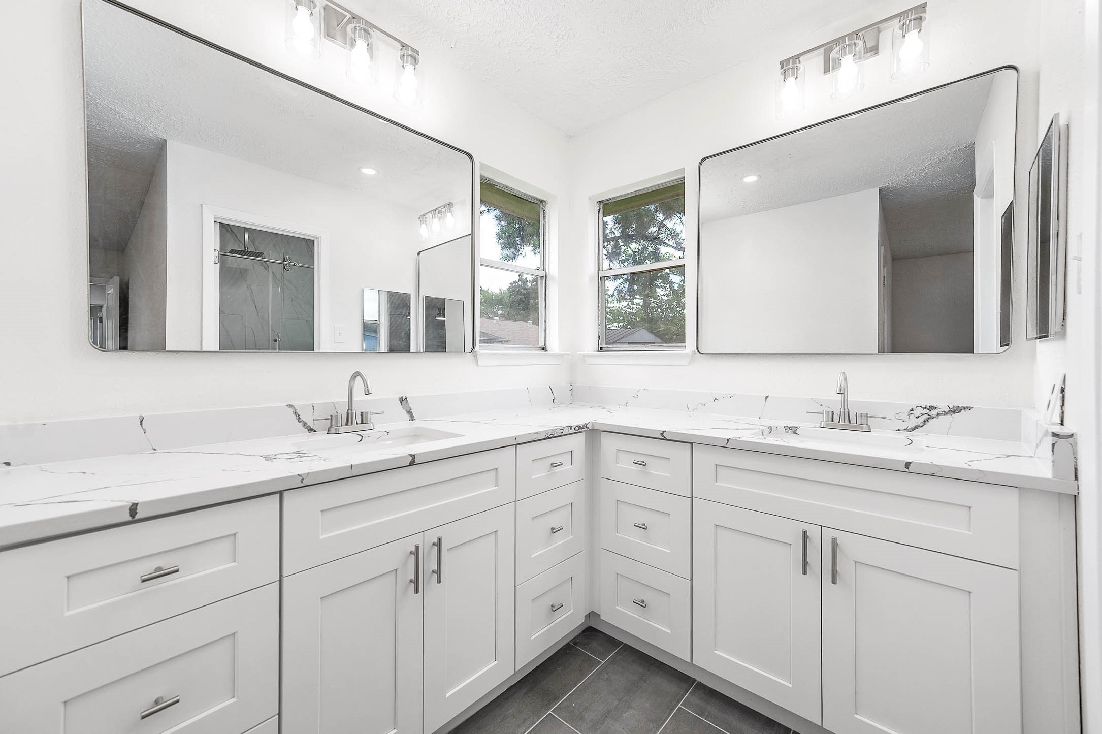 6526 Lynngate Drive Property Photo 14