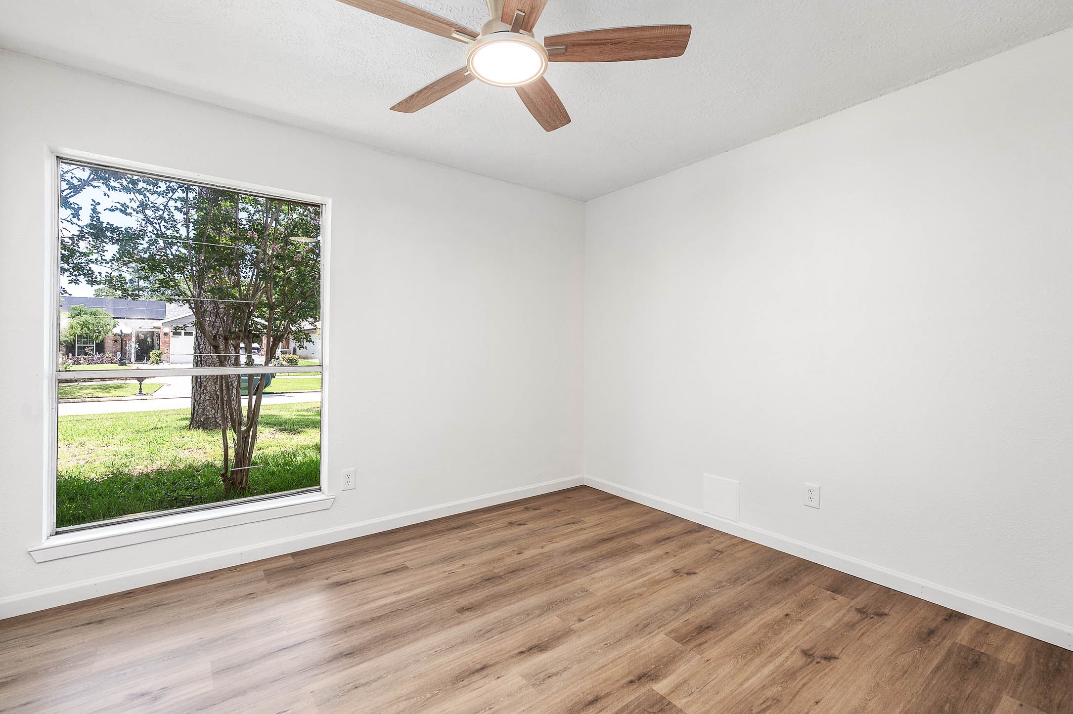 6526 Lynngate Drive Property Photo 19