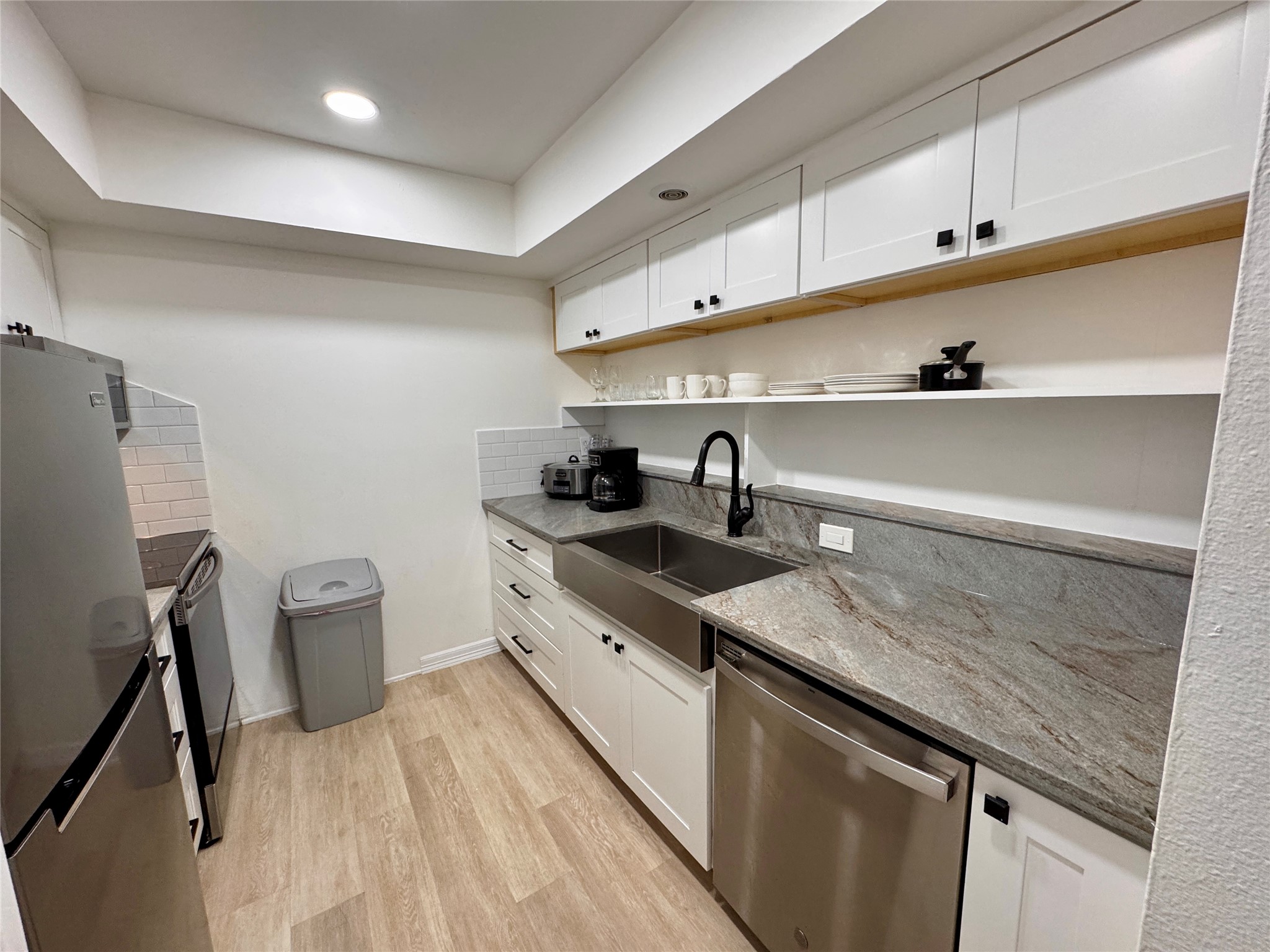 3131 Southwest Freeway C35 Property Photo 1